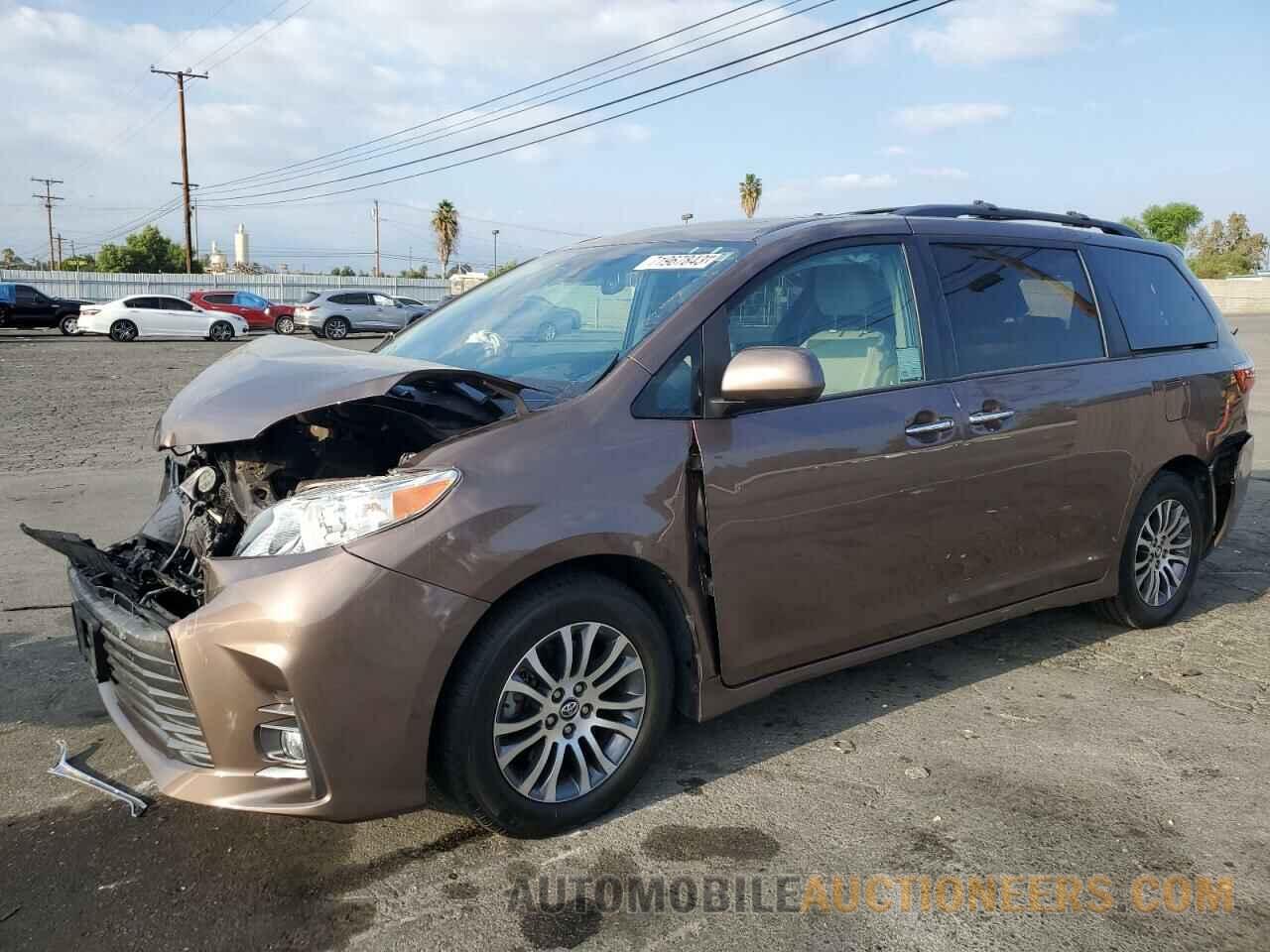 5TDYZ3DC3JS965772 TOYOTA All Models 2018