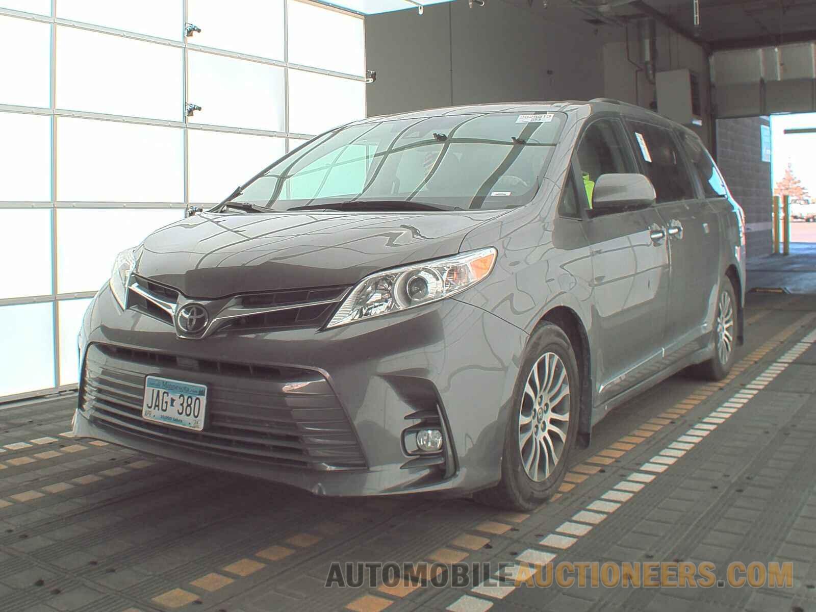 5TDYZ3DC4JS945515 Toyota Sienna 2018