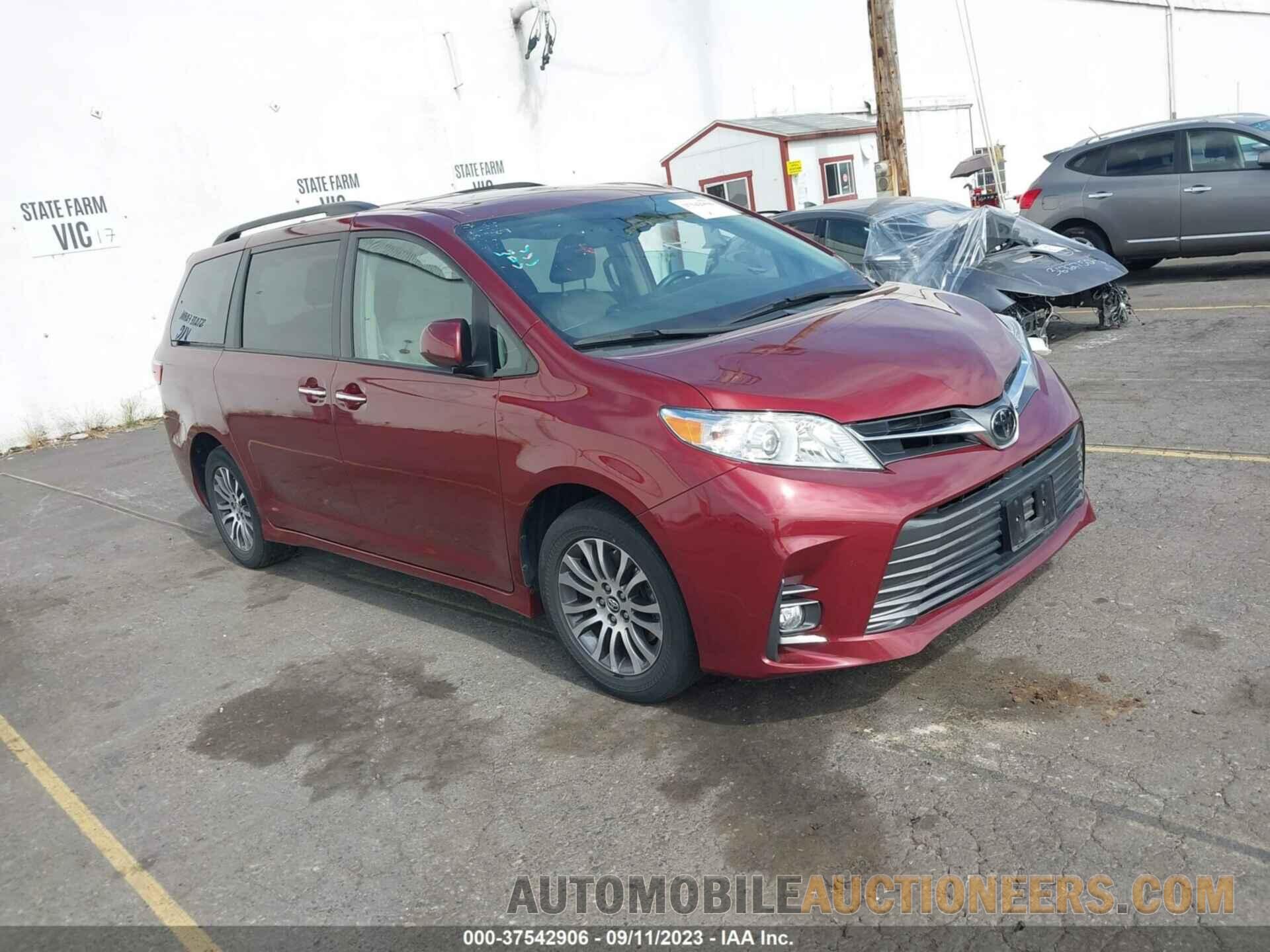 5TDYZ3DC4JS956353 TOYOTA SIENNA 2018