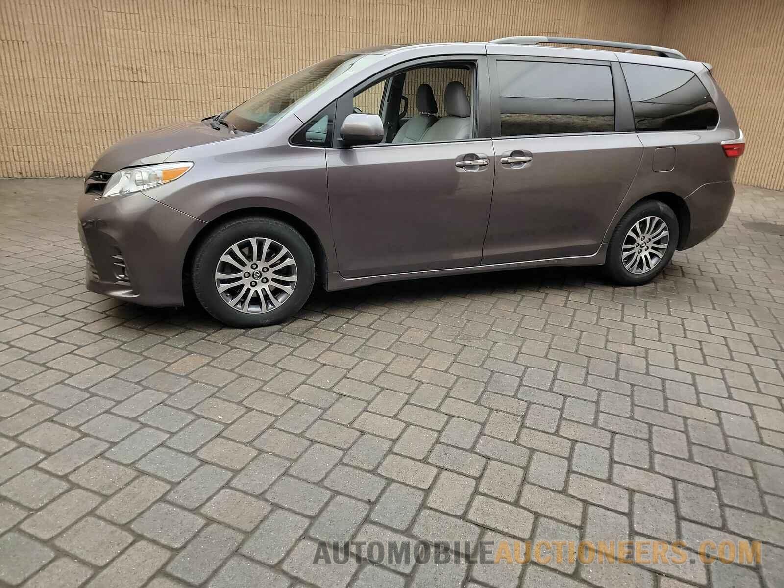 5TDYZ3DC4KS990388 Toyota Sienna 2019