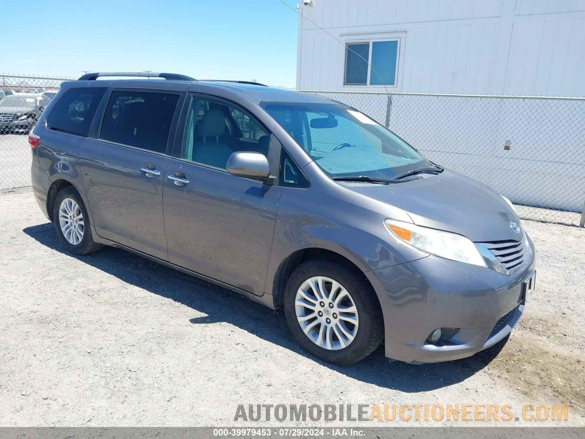 5TDYZ3DC5HS779774 TOYOTA SIENNA 2017