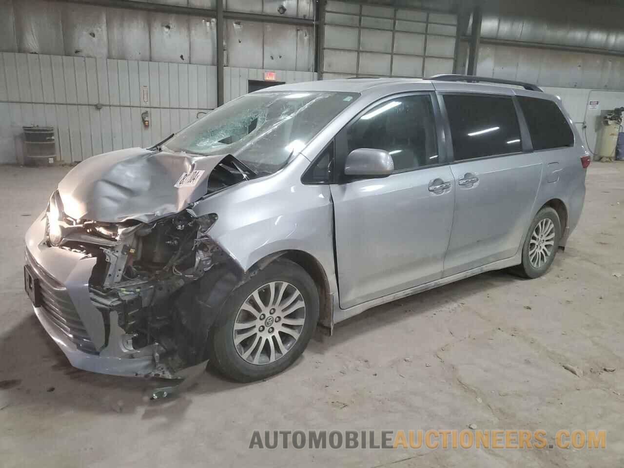 5TDYZ3DC5JS923975 TOYOTA All Models 2018