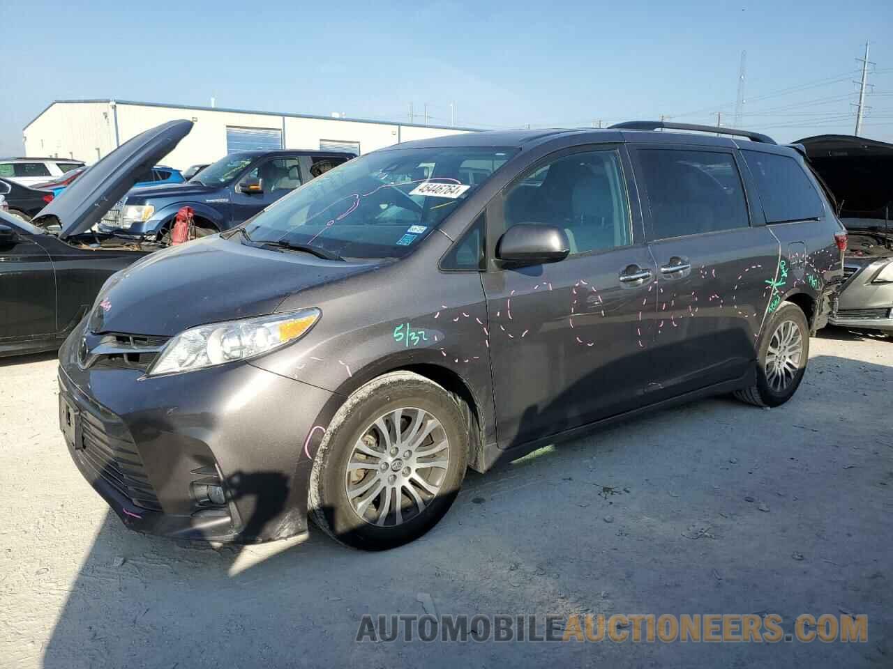 5TDYZ3DC5JS936774 TOYOTA All Models 2018