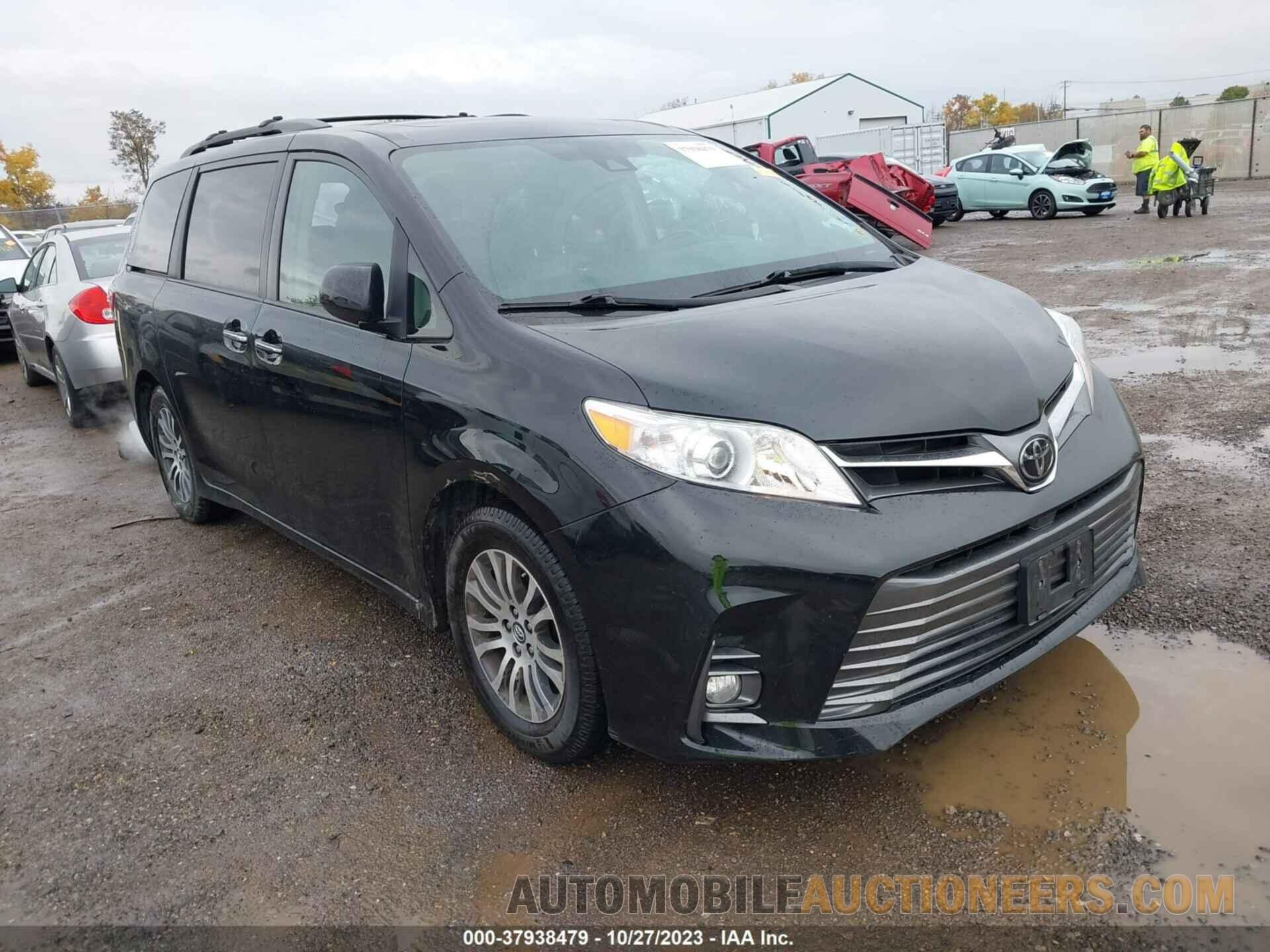 5TDYZ3DC5JS957964 TOYOTA SIENNA 2018