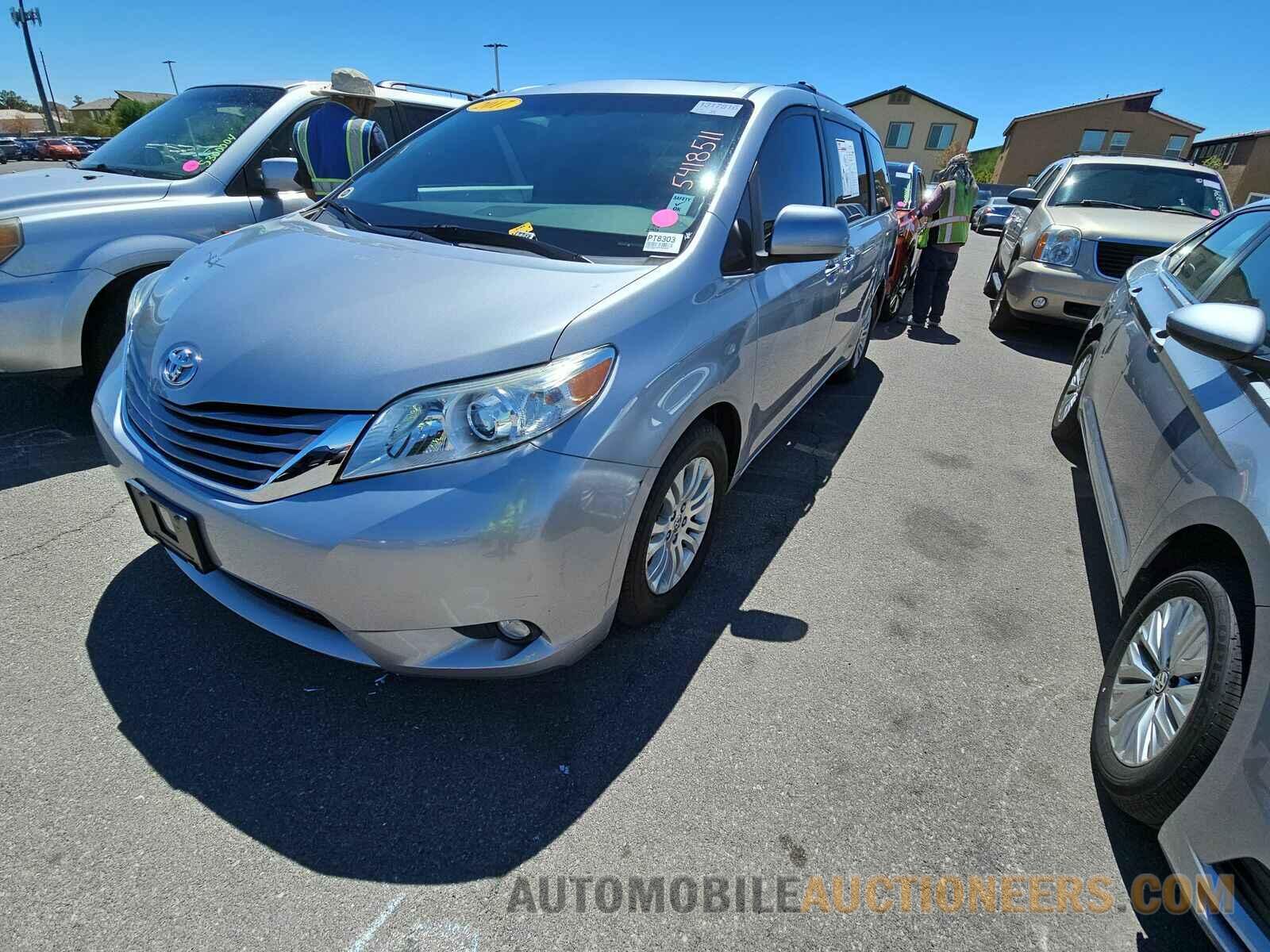 5TDYZ3DC6HS792940 Toyota Sienna 2017