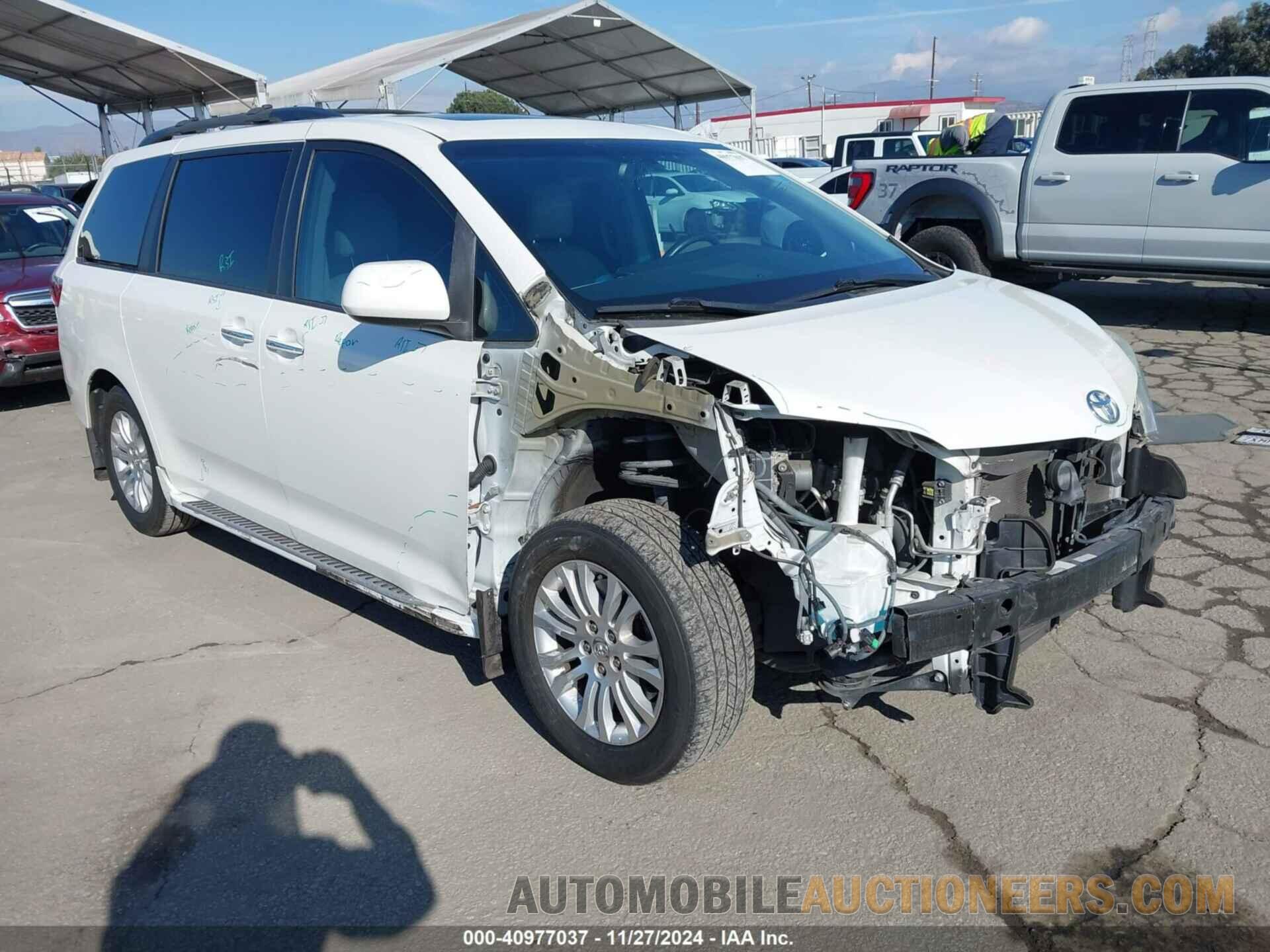 5TDYZ3DC6HS843823 TOYOTA SIENNA 2017