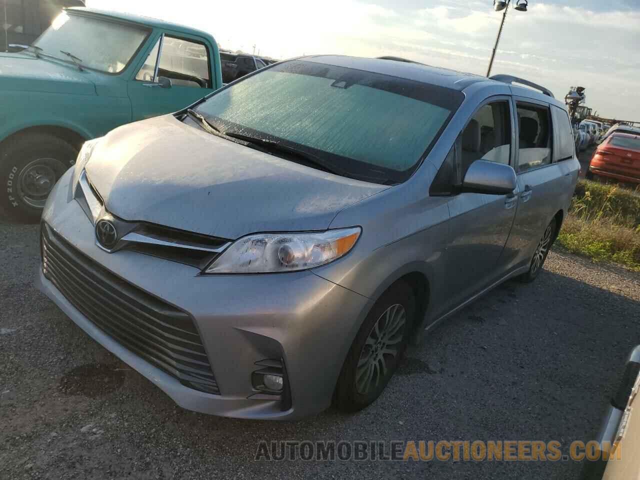 5TDYZ3DC6JS903797 TOYOTA All Models 2018