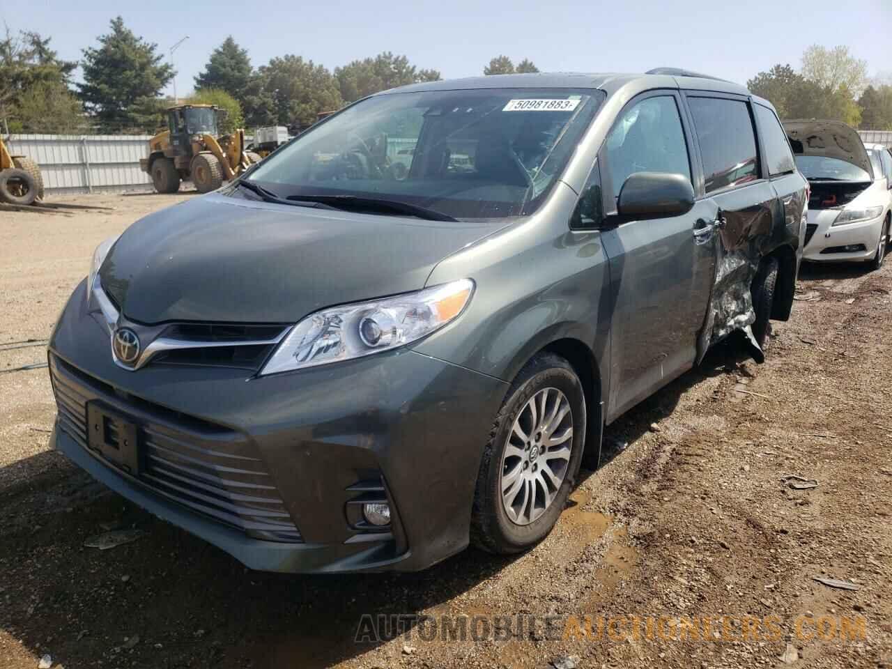 5TDYZ3DC6JS918123 TOYOTA SIENNA 2018