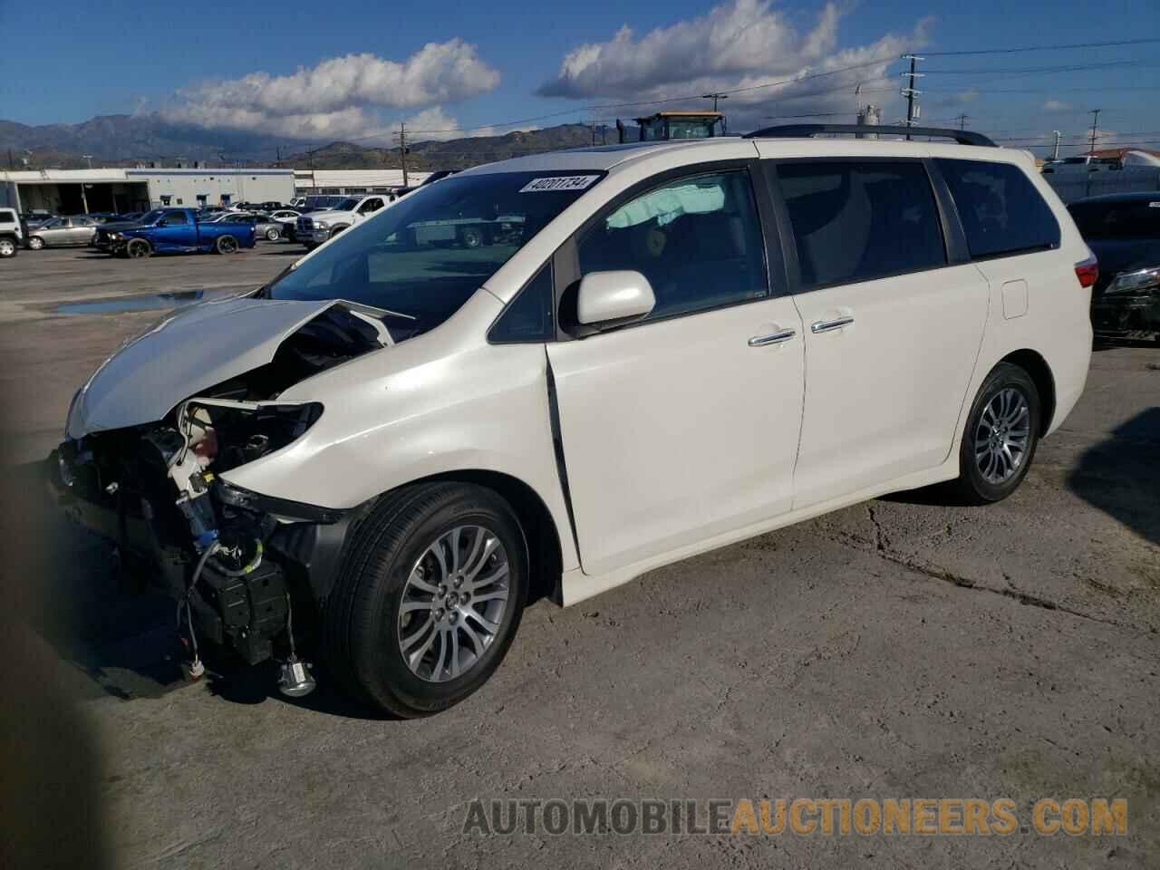 5TDYZ3DC6JS947718 TOYOTA All Models 2018