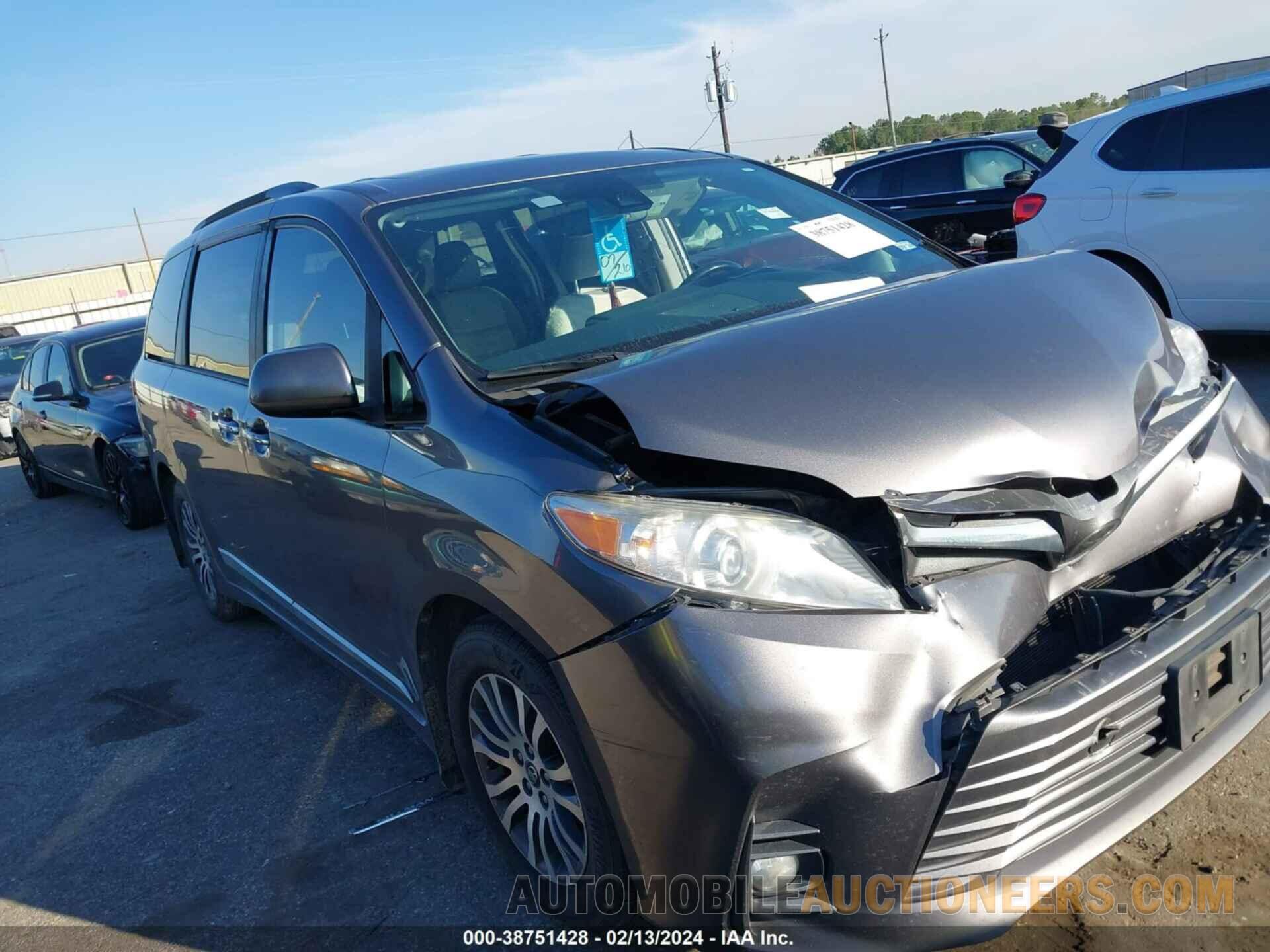 5TDYZ3DC6JS965880 TOYOTA SIENNA 2018