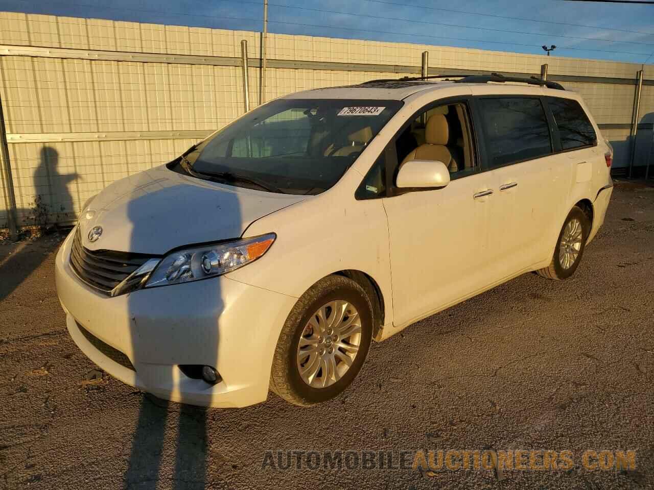 5TDYZ3DC7HS794647 TOYOTA All Models 2017