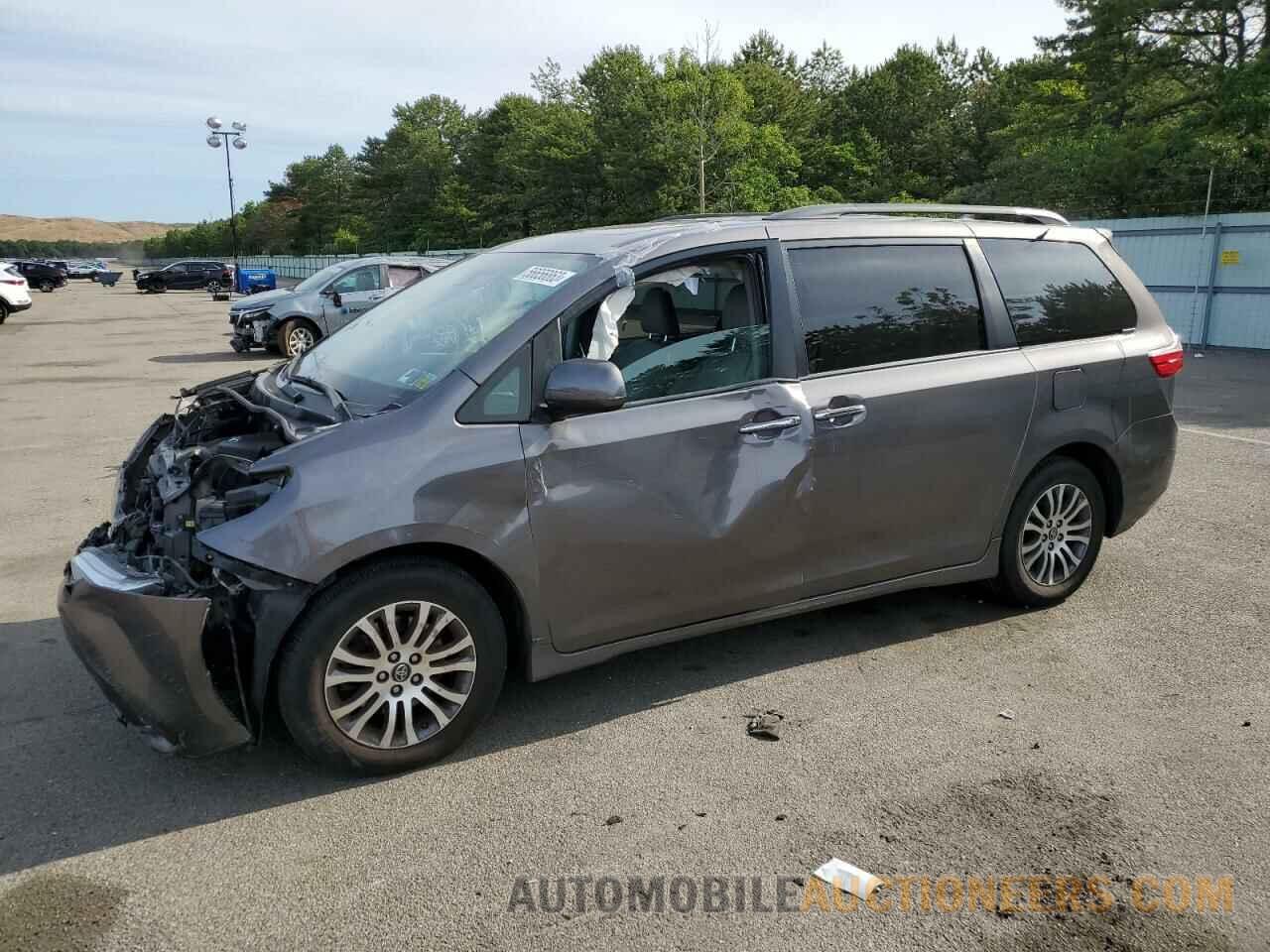 5TDYZ3DC7JS918597 TOYOTA All Models 2018