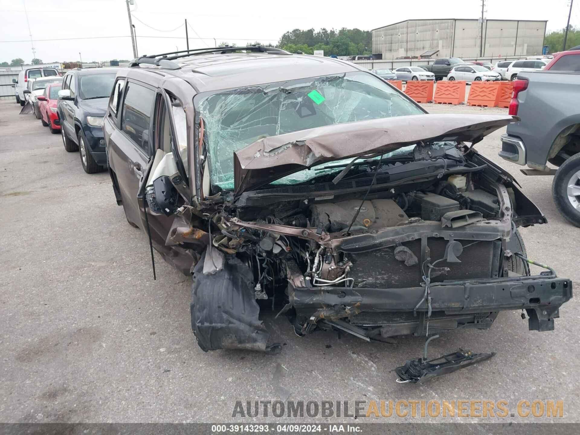 5TDYZ3DC7JS934623 TOYOTA SIENNA 2018