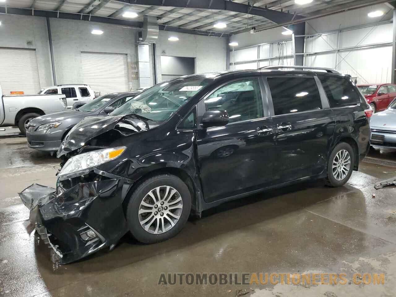 5TDYZ3DC7JS943886 TOYOTA All Models 2018