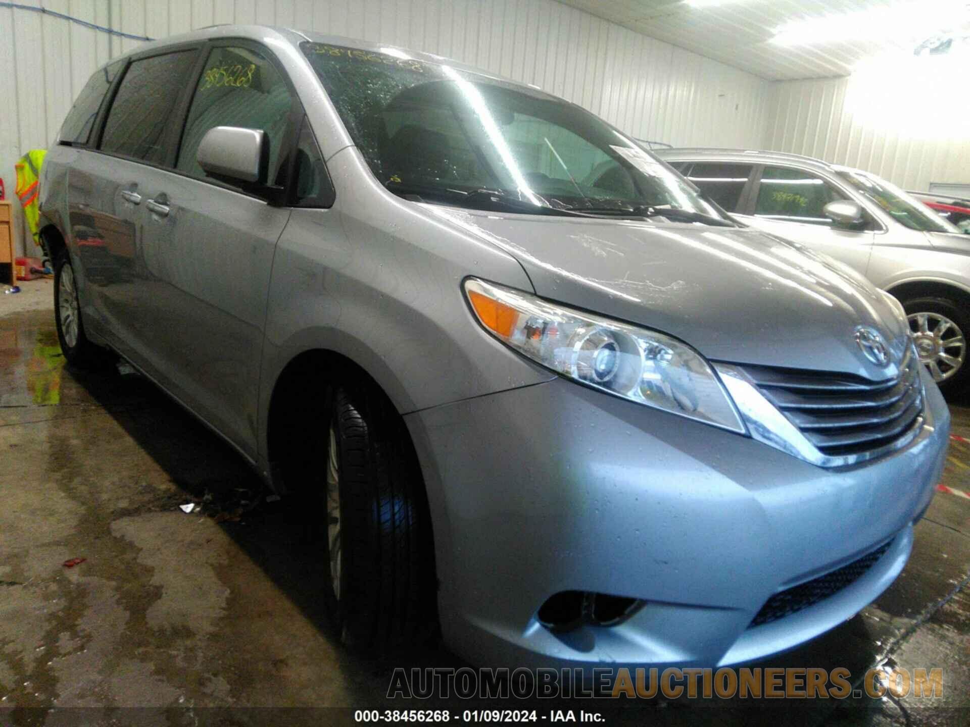 5TDYZ3DC8HS781521 TOYOTA SIENNA 2017