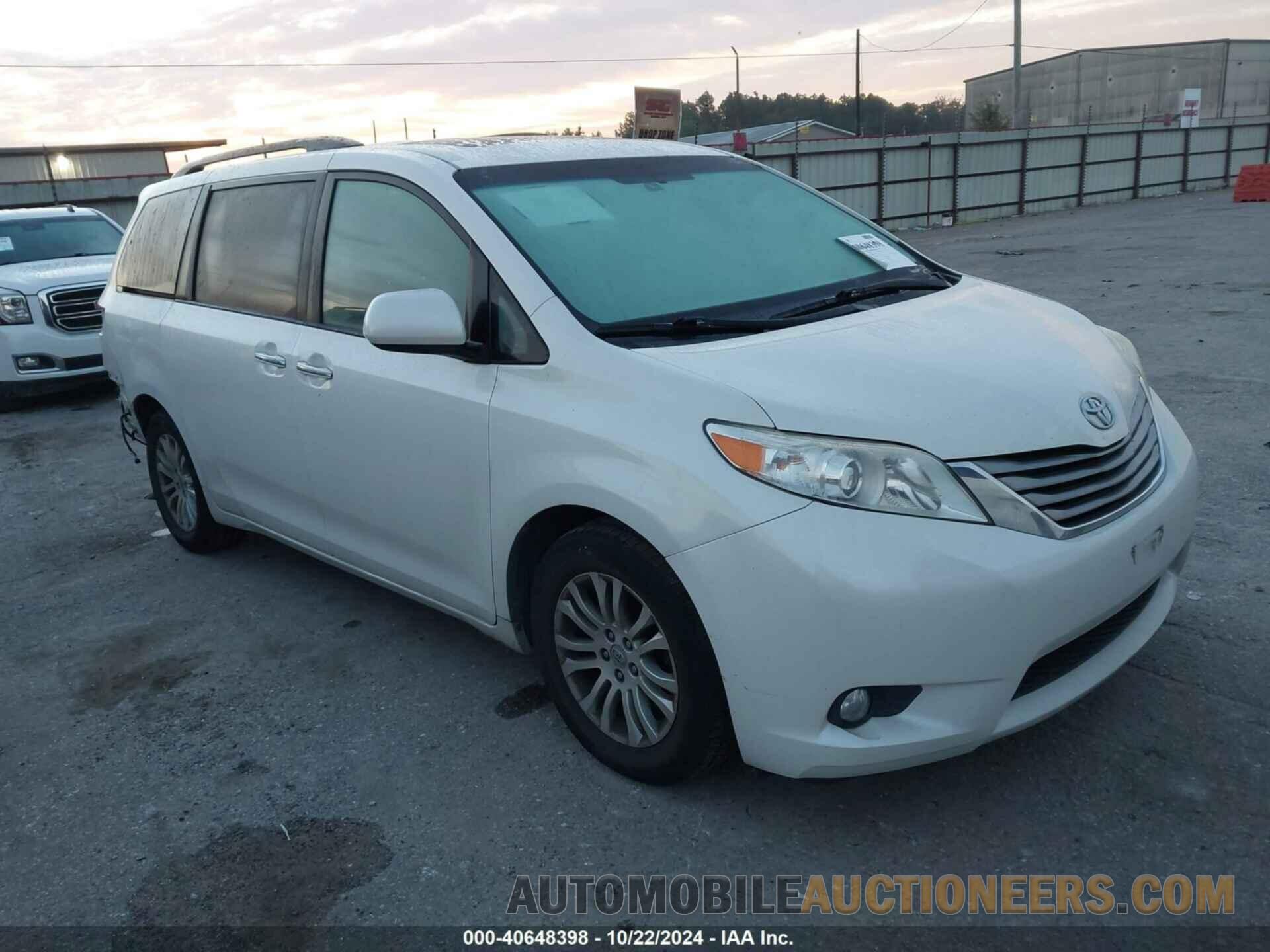 5TDYZ3DC8HS840048 TOYOTA SIENNA 2017