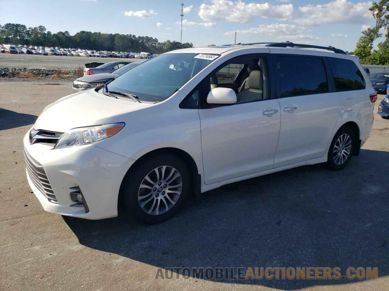 5TDYZ3DC8JS912372 TOYOTA All Models 2018