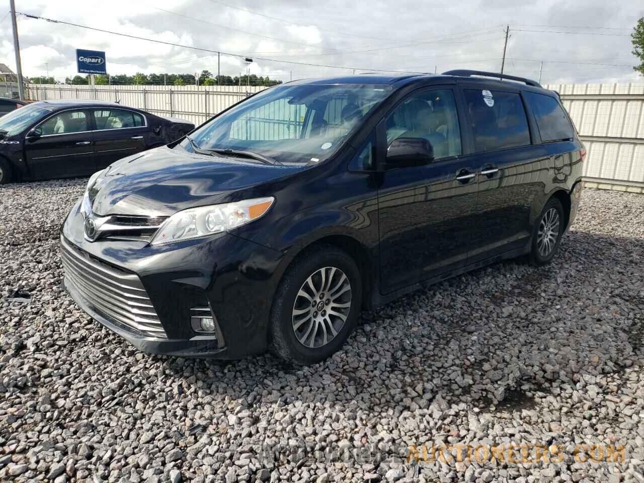 5TDYZ3DC8JS920052 TOYOTA All Models 2018