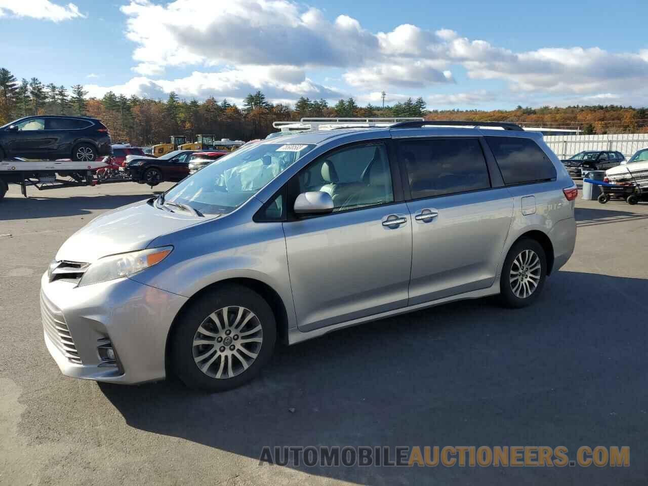 5TDYZ3DC8JS924327 TOYOTA All Models 2018