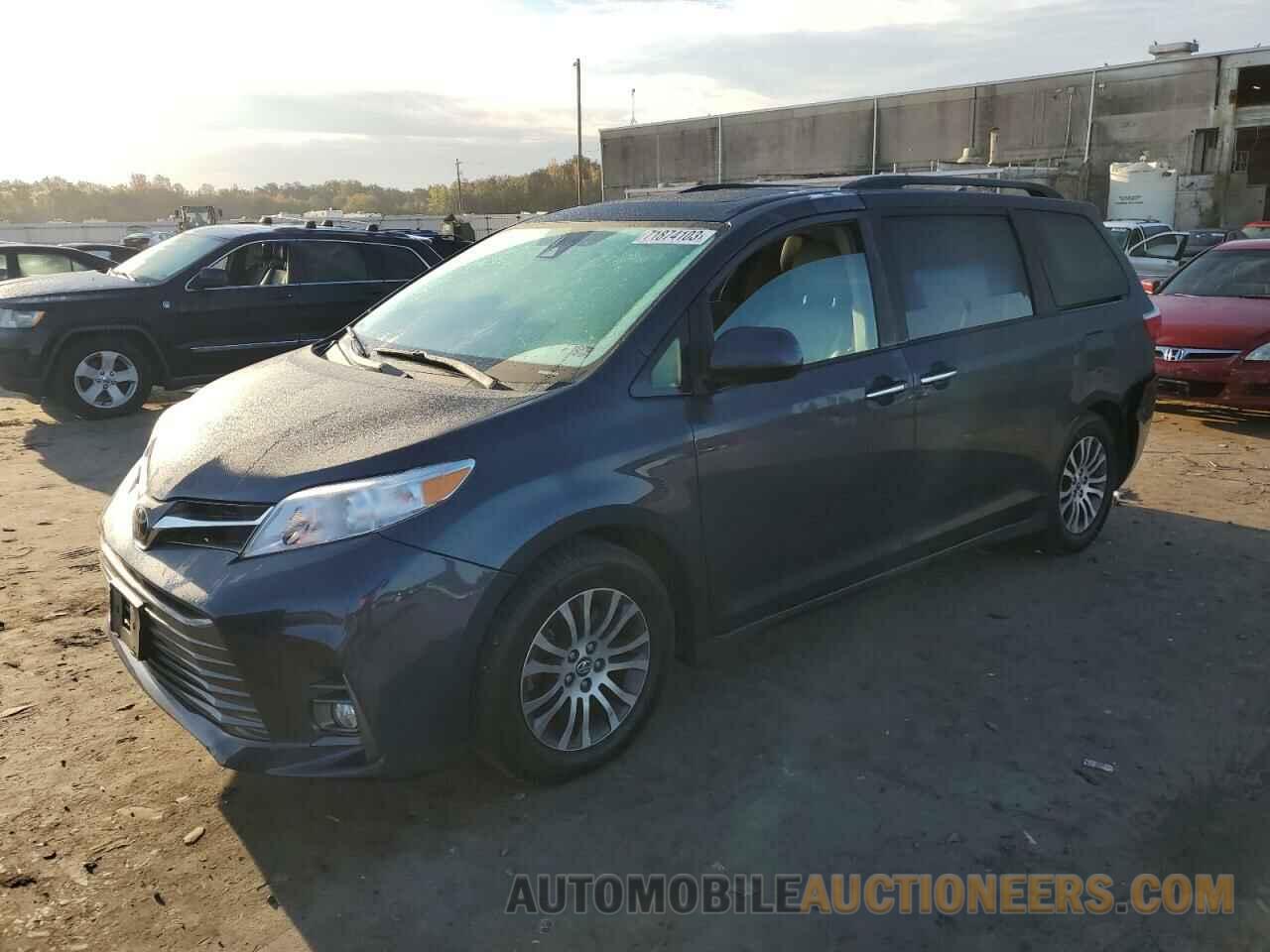 5TDYZ3DC8JS937367 TOYOTA All Models 2018