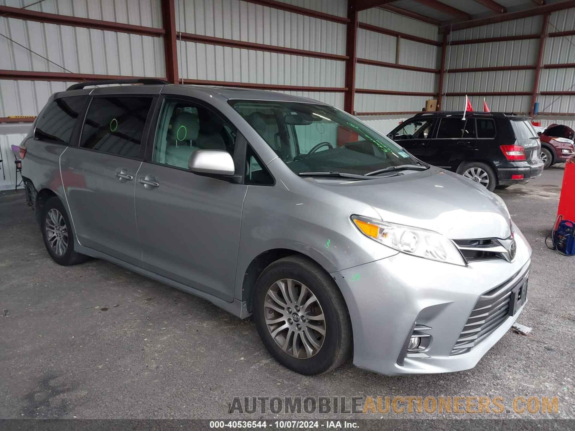 5TDYZ3DC8JS938647 TOYOTA SIENNA 2018