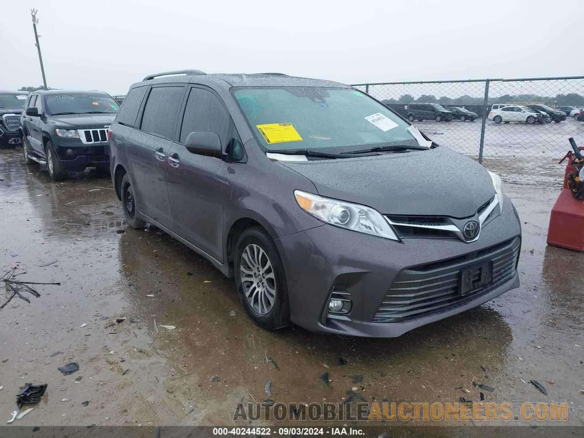 5TDYZ3DC8JS965895 TOYOTA SIENNA 2018