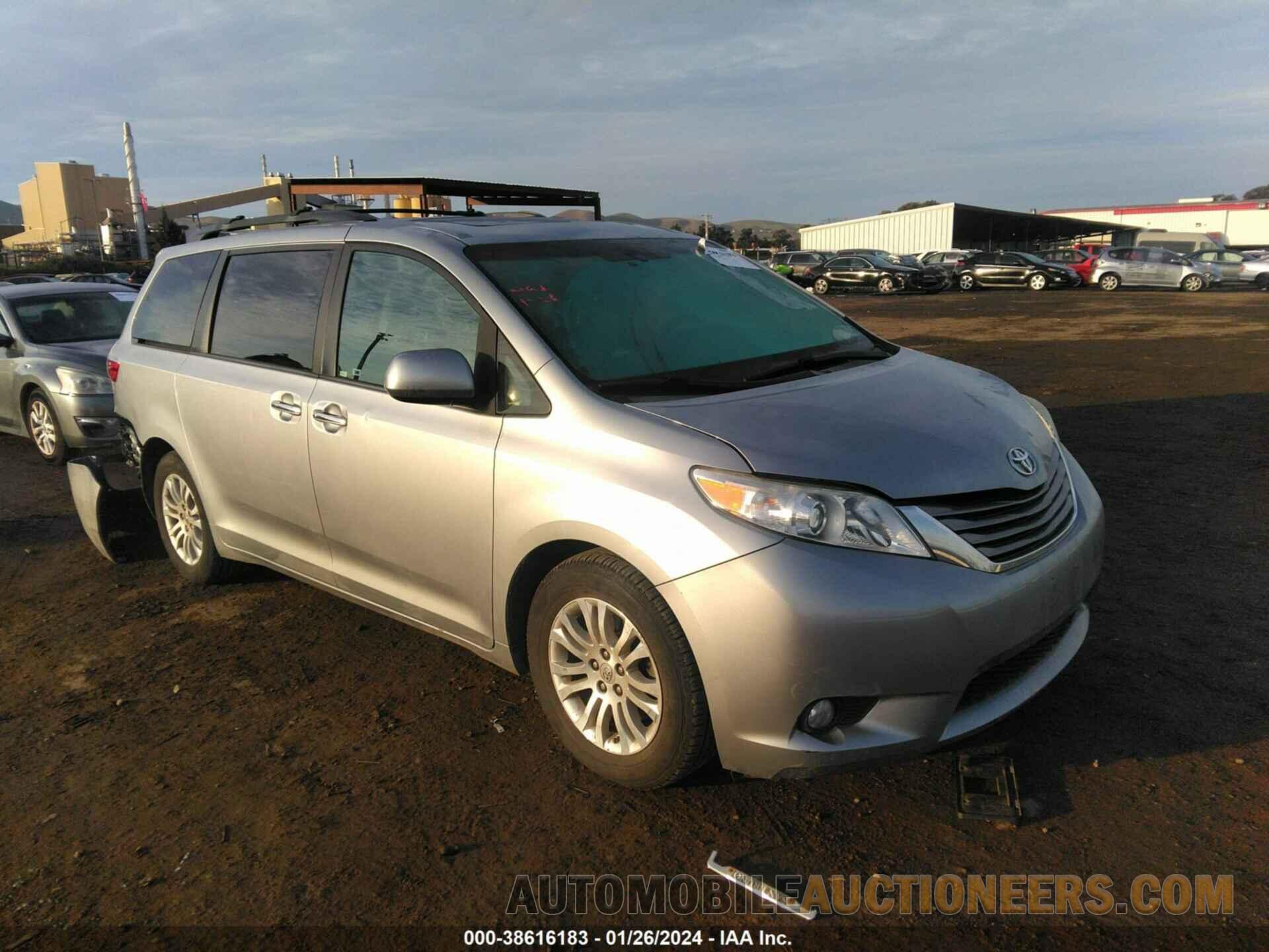 5TDYZ3DC9HS854122 TOYOTA SIENNA 2017