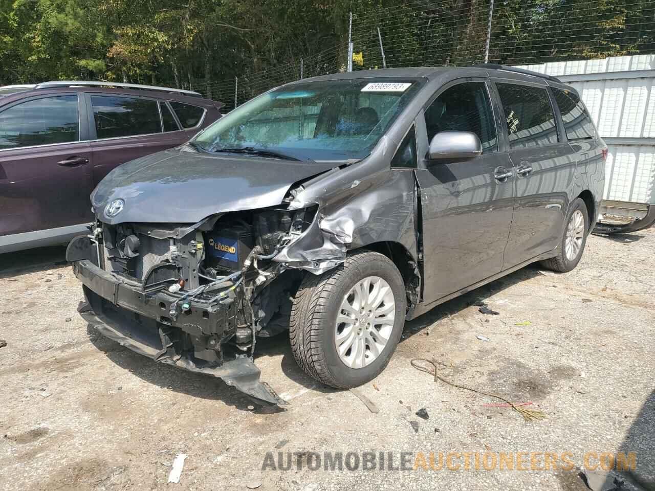 5TDYZ3DC9HS883958 TOYOTA All Models 2017