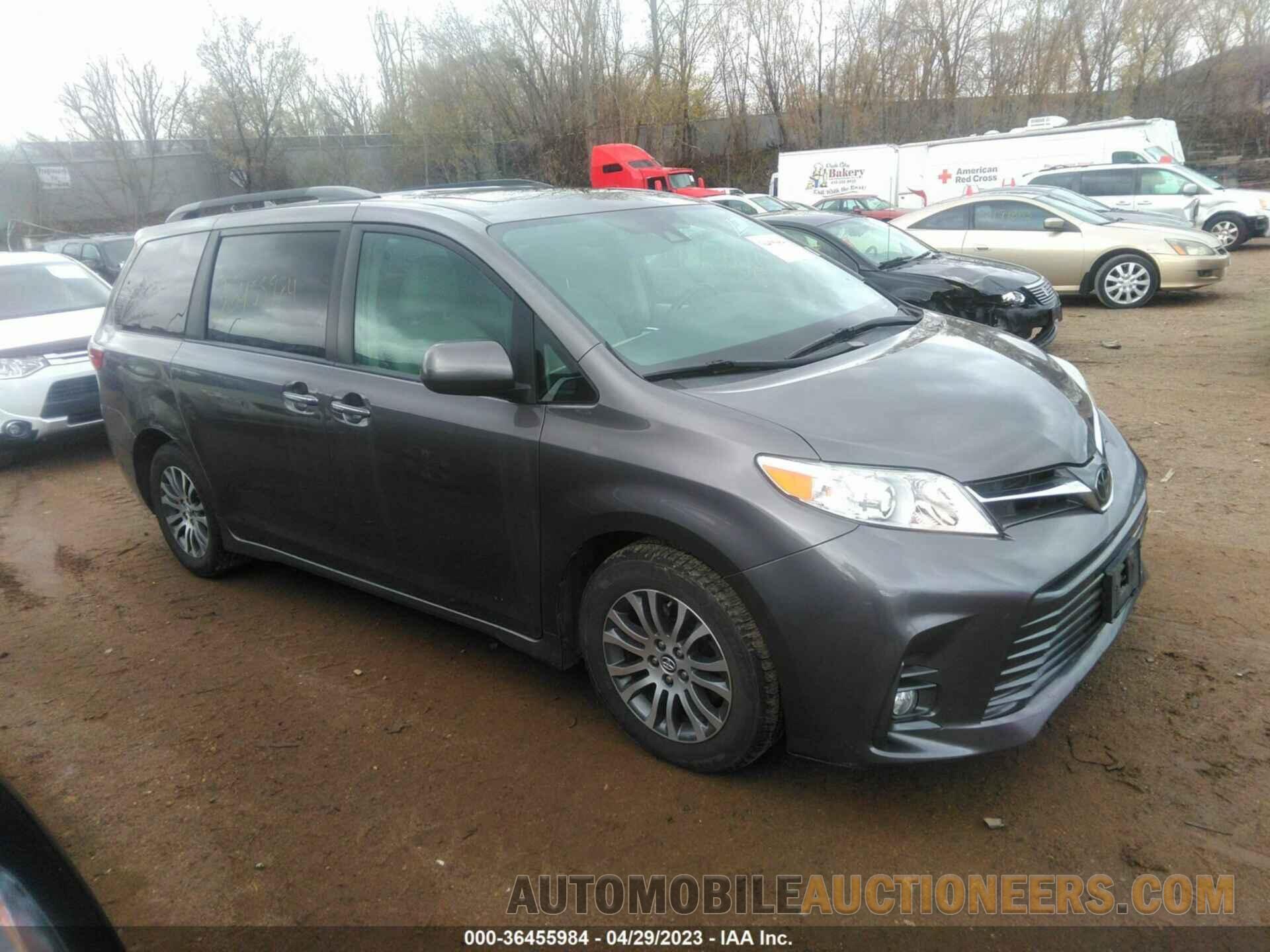 5TDYZ3DC9JS909268 TOYOTA SIENNA 2018