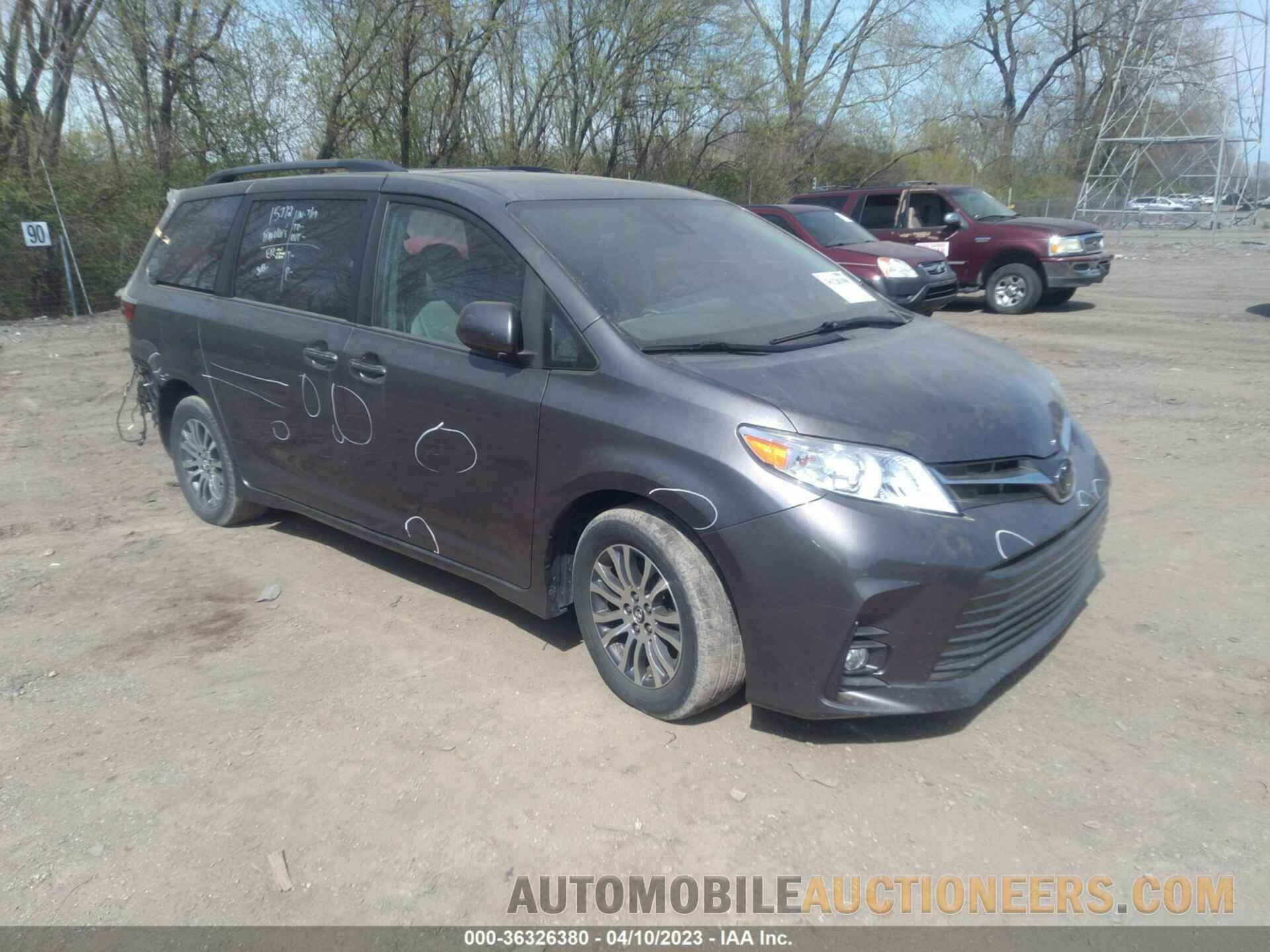 5TDYZ3DC9JS913742 TOYOTA SIENNA 2018