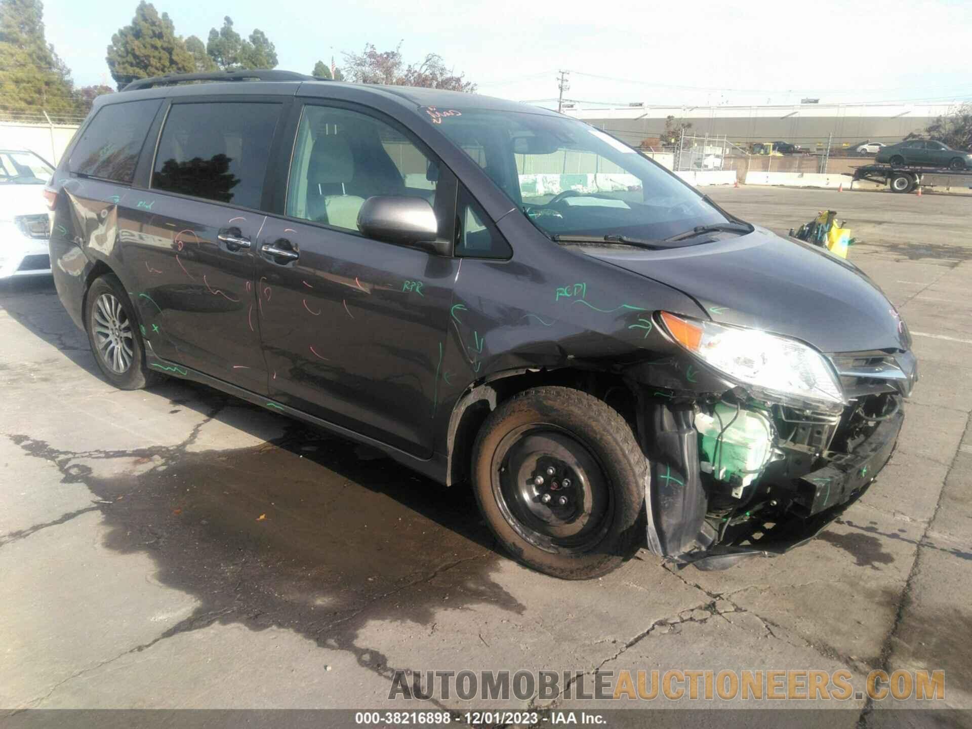 5TDYZ3DC9JS931528 TOYOTA SIENNA 2018