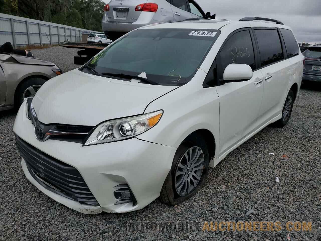 5TDYZ3DC9JS933800 TOYOTA All Models 2018