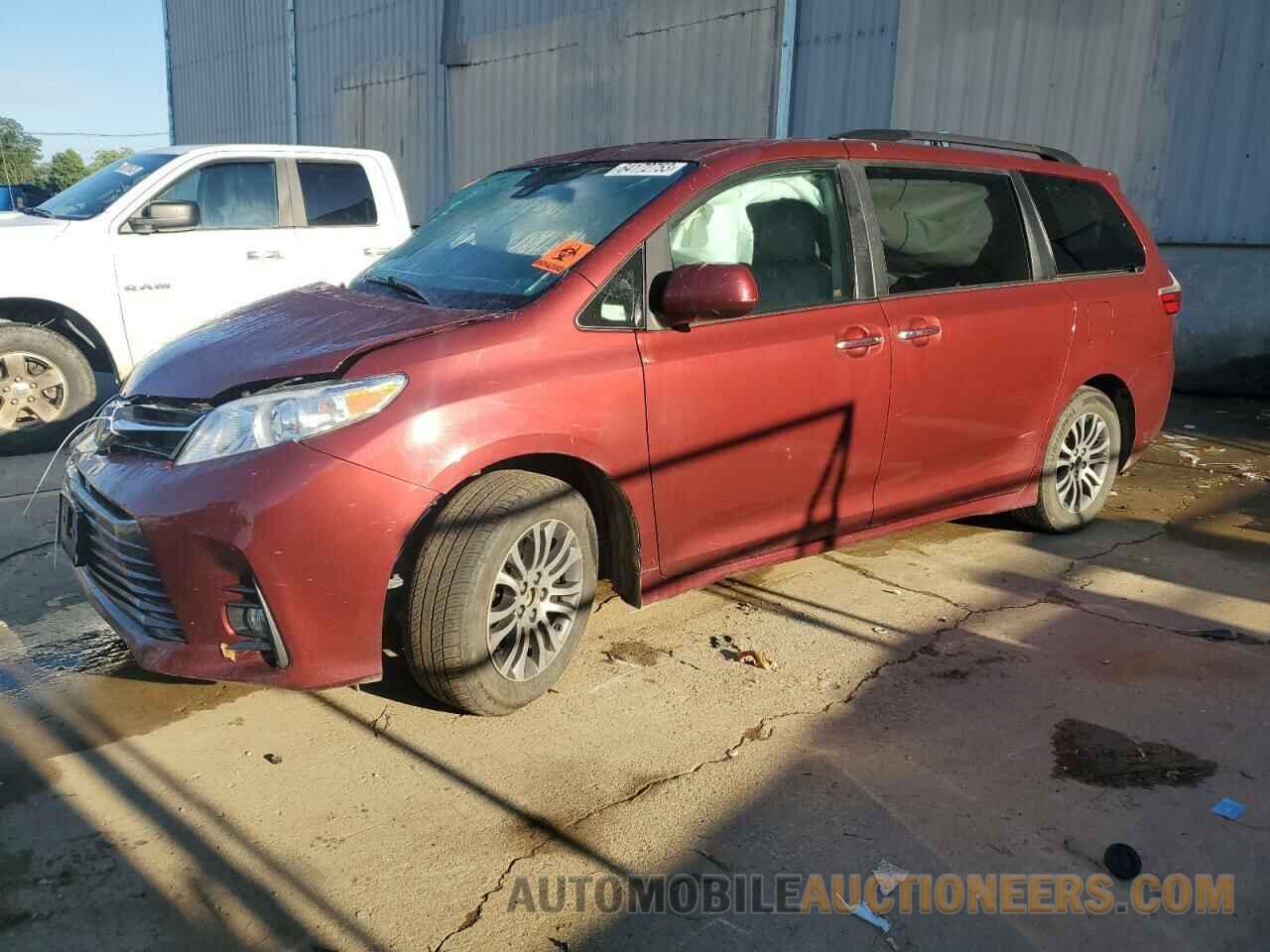 5TDYZ3DC9JS947082 TOYOTA All Models 2018