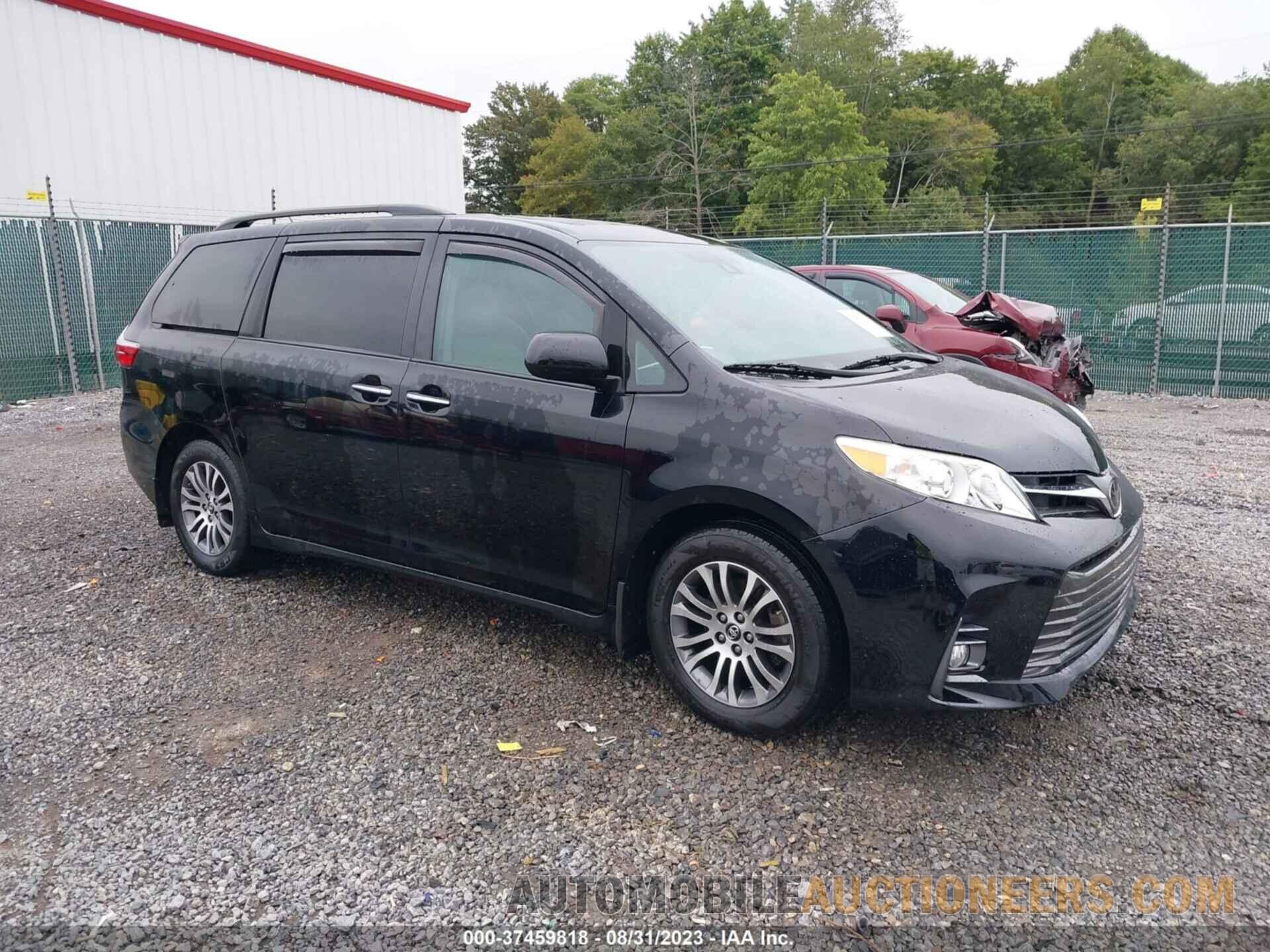 5TDYZ3DC9JS960611 TOYOTA SIENNA 2018