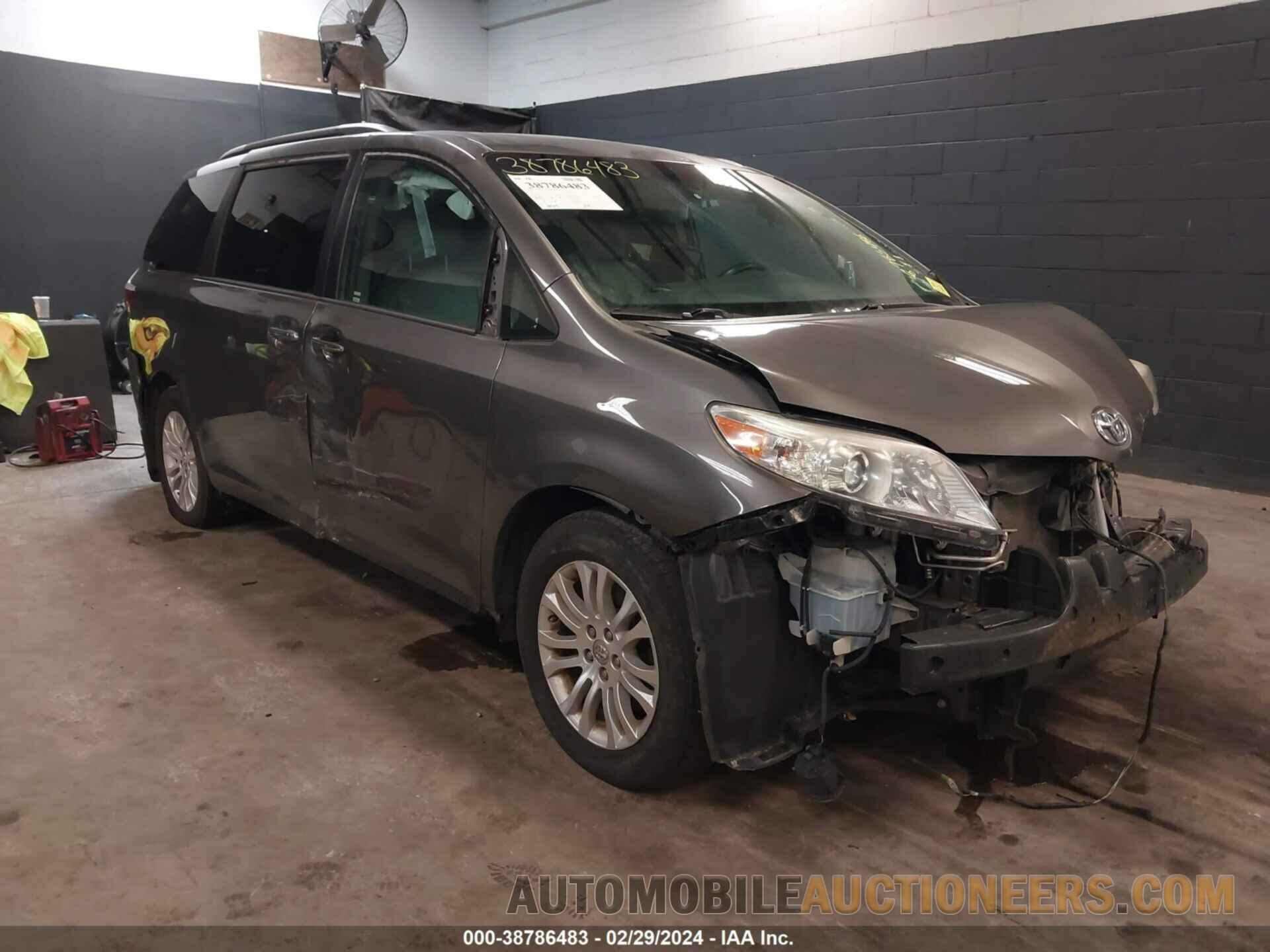 5TDYZ3DCXHS807410 TOYOTA SIENNA 2017