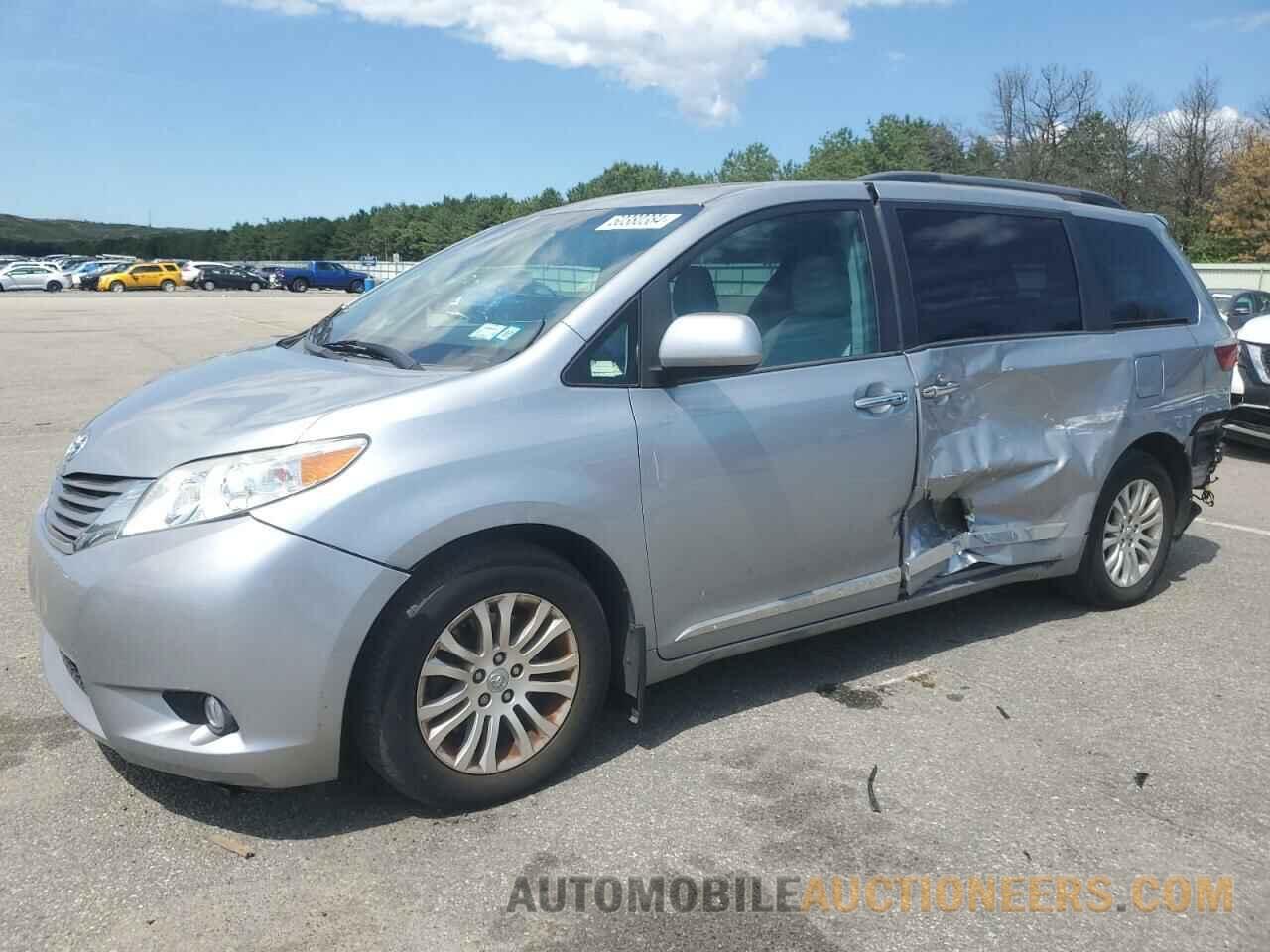 5TDYZ3DCXHS815152 TOYOTA All Models 2017