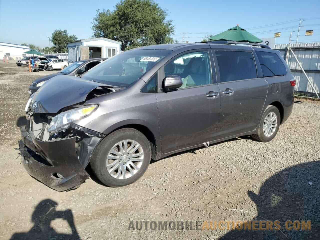 5TDYZ3DCXHS878168 TOYOTA All Models 2017