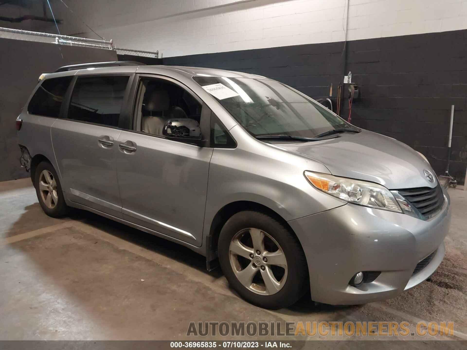 5TDYZ3DCXHS883788 TOYOTA SIENNA 2017