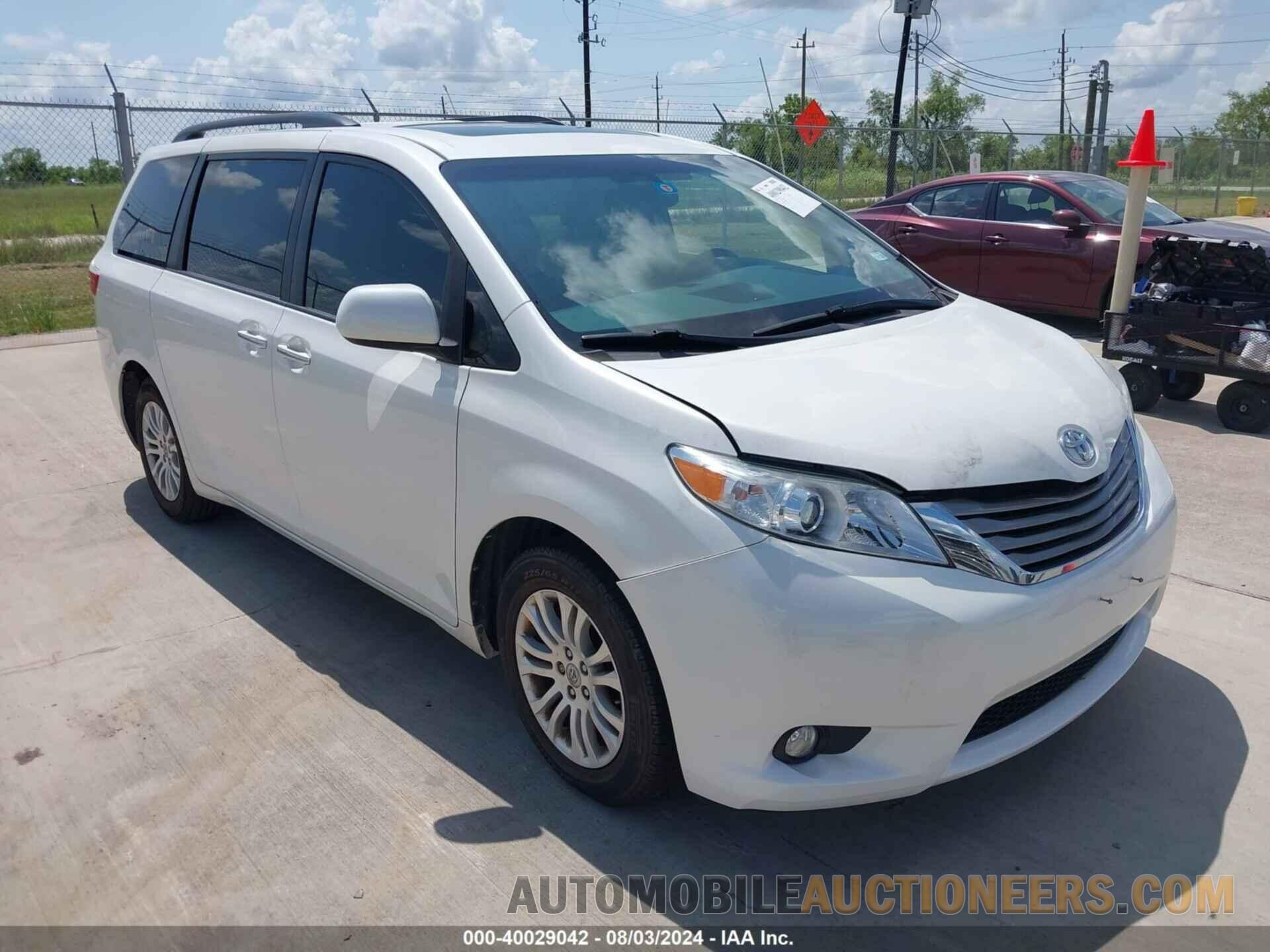 5TDYZ3DCXHS884231 TOYOTA SIENNA 2017