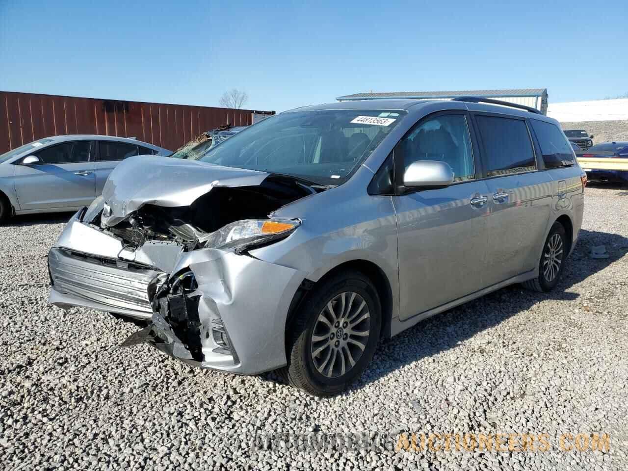 5TDYZ3DCXJS904452 TOYOTA SIENNA 2018