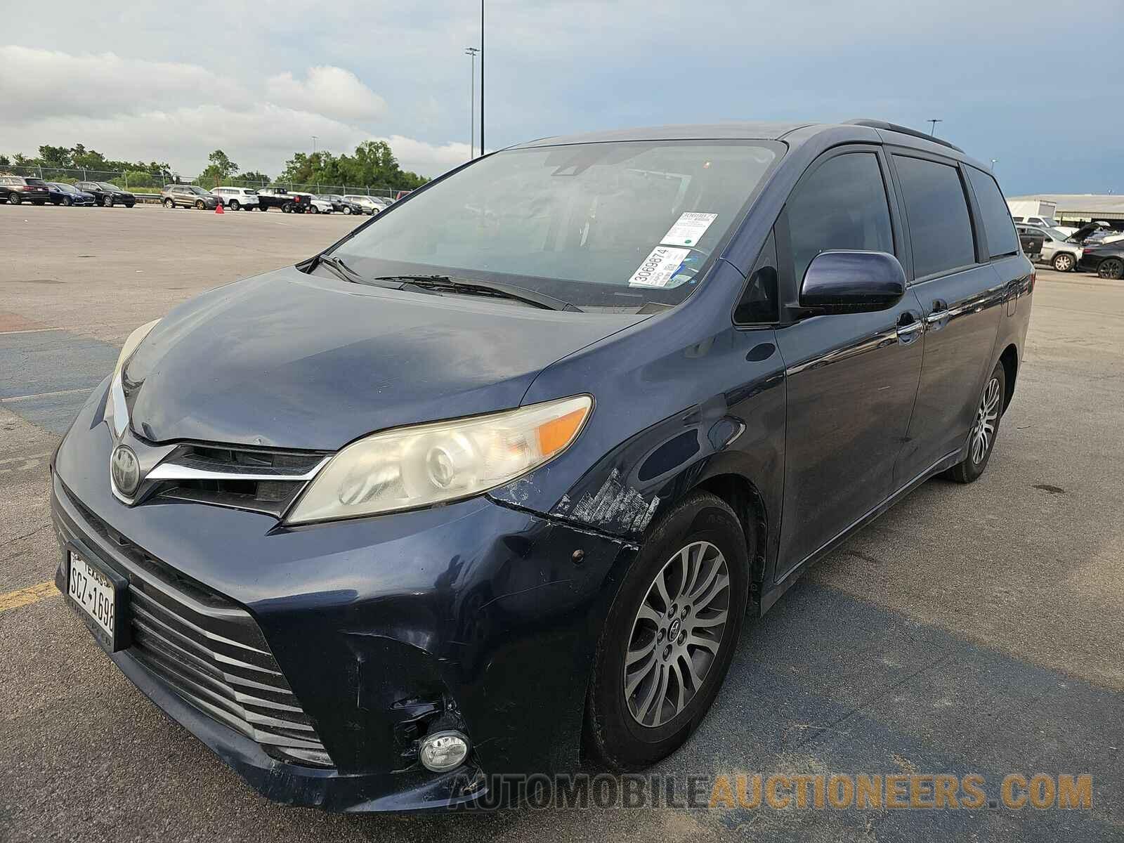 5TDYZ3DCXJS921378 Toyota Sienna 2018