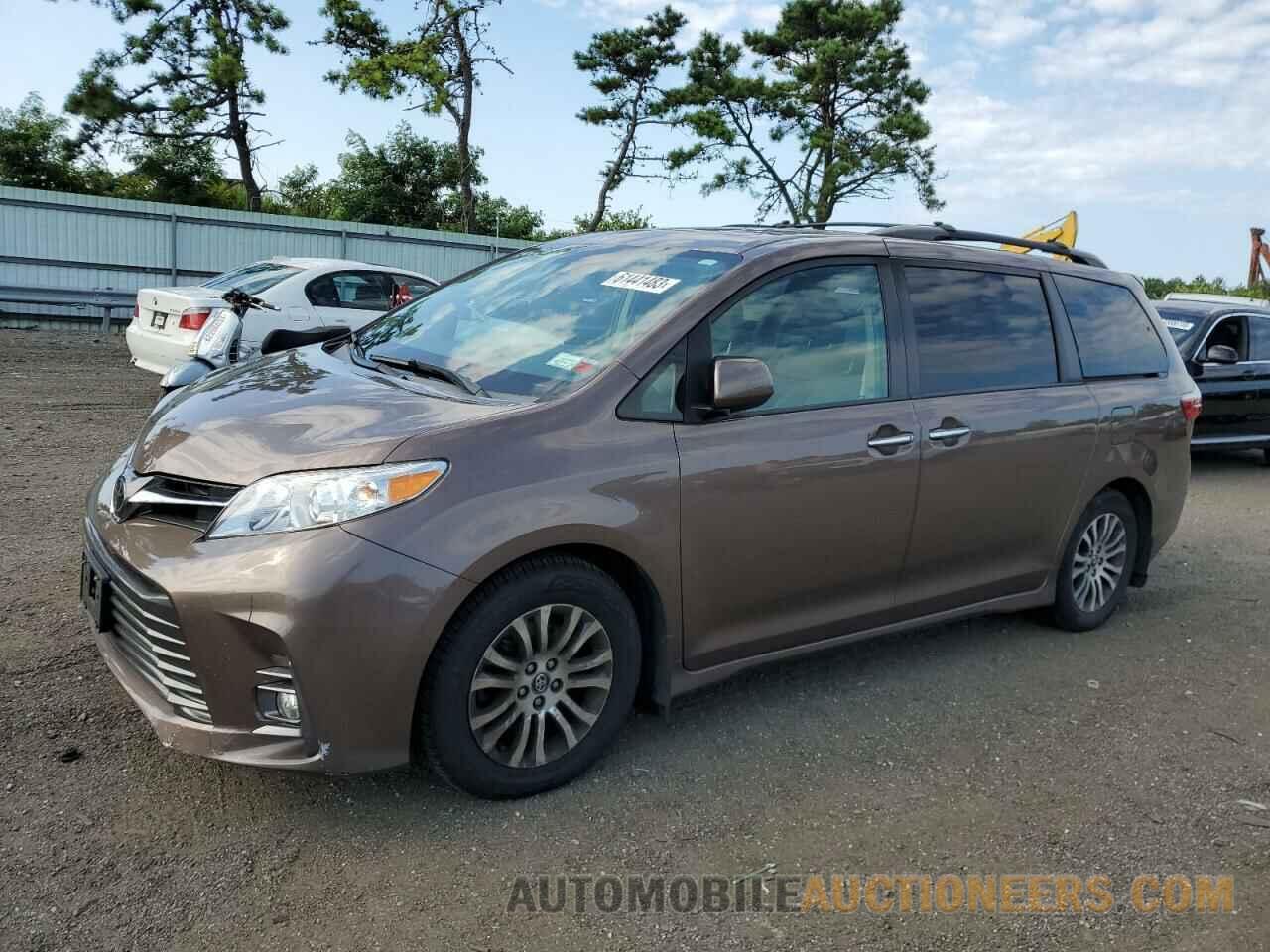 5TDYZ3DCXJS955868 TOYOTA All Models 2018