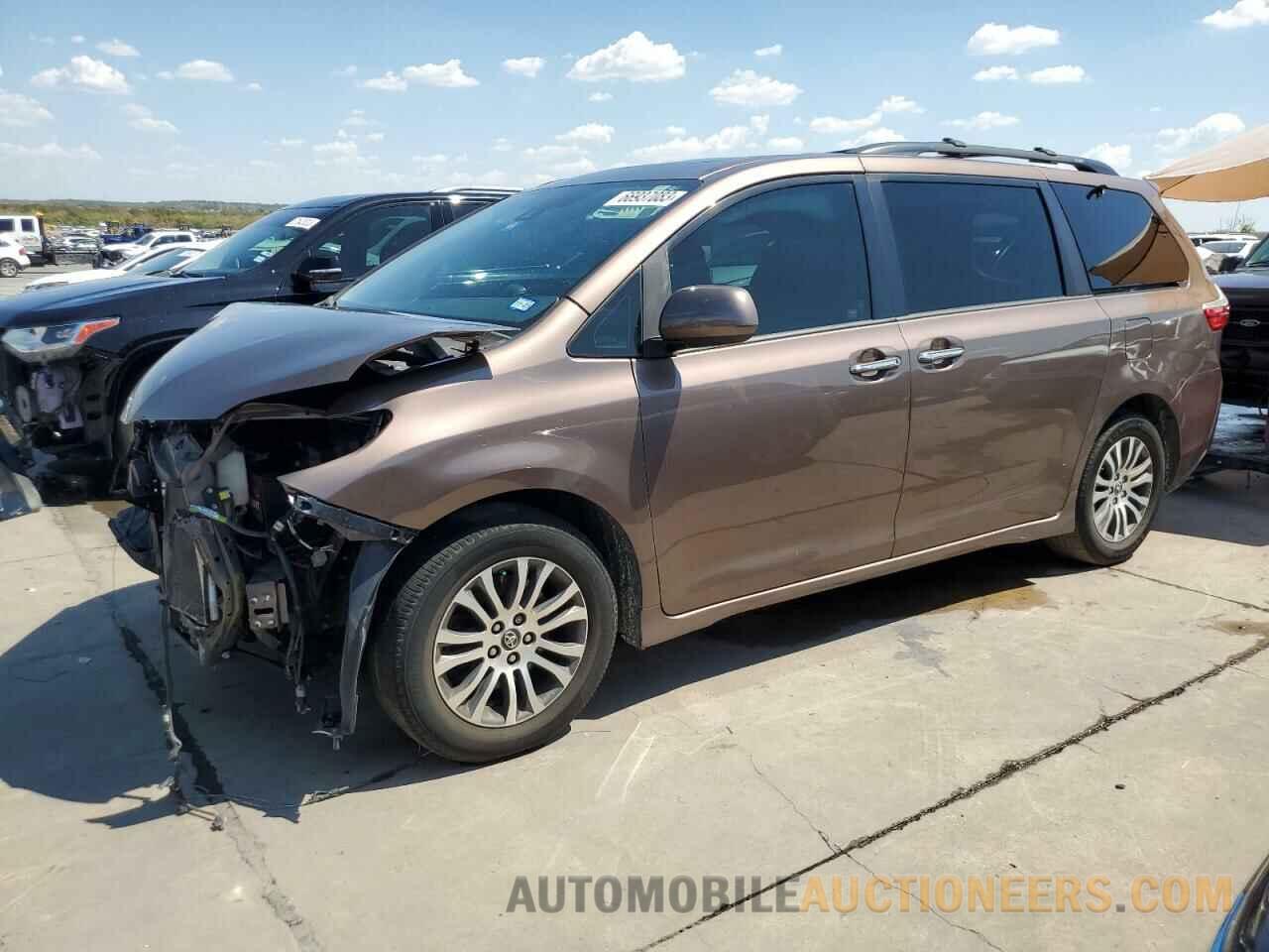 5TDYZ3DCXKS972056 TOYOTA All Models 2019