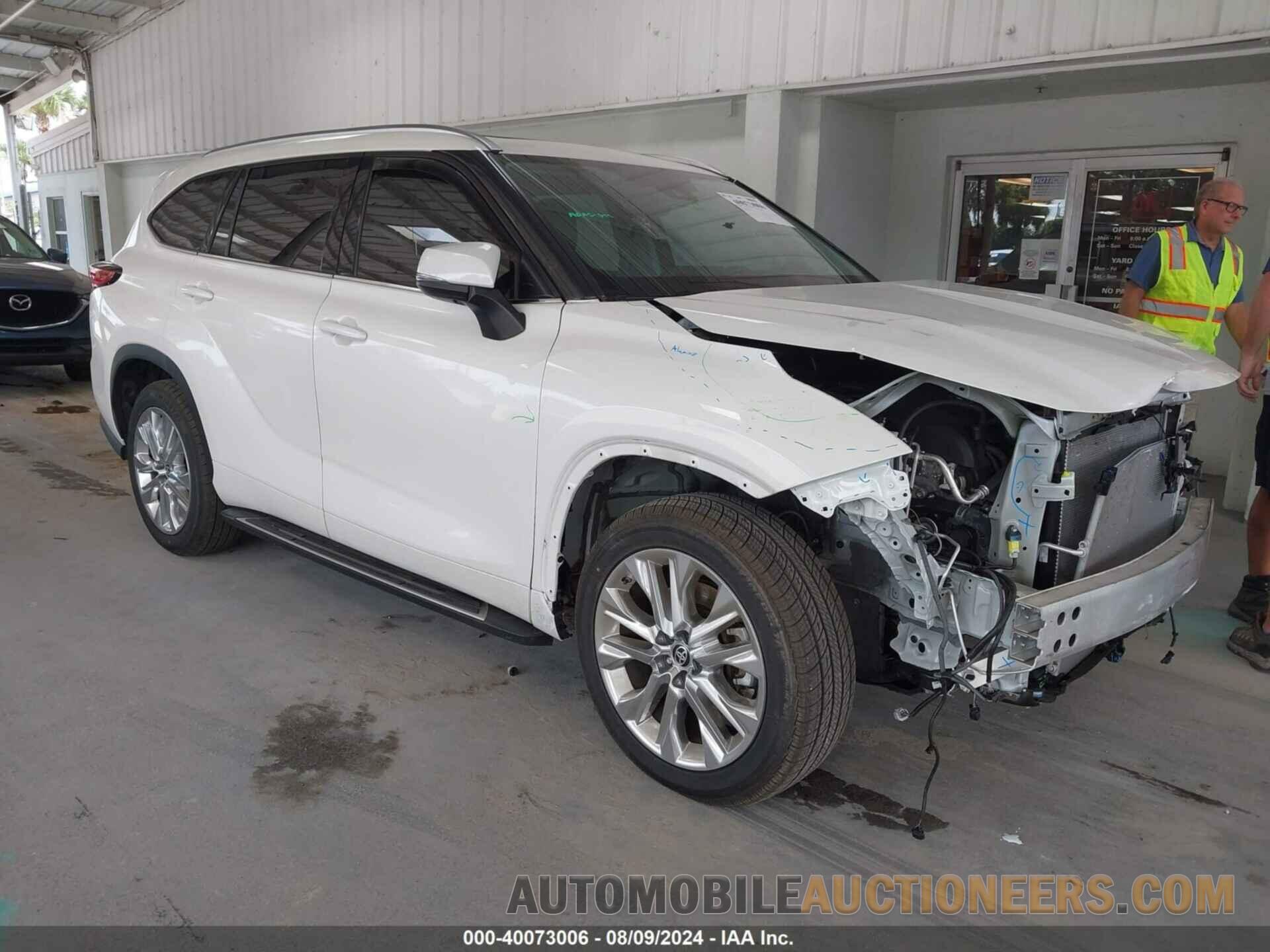 5TDYZRAH2MS527056 TOYOTA HIGHLANDER 2021