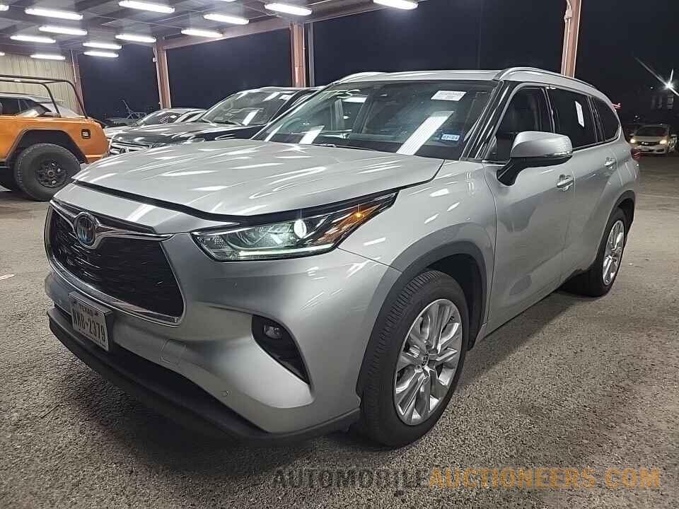 5TDYZRAH5LS017413 Toyota Highlander 2020