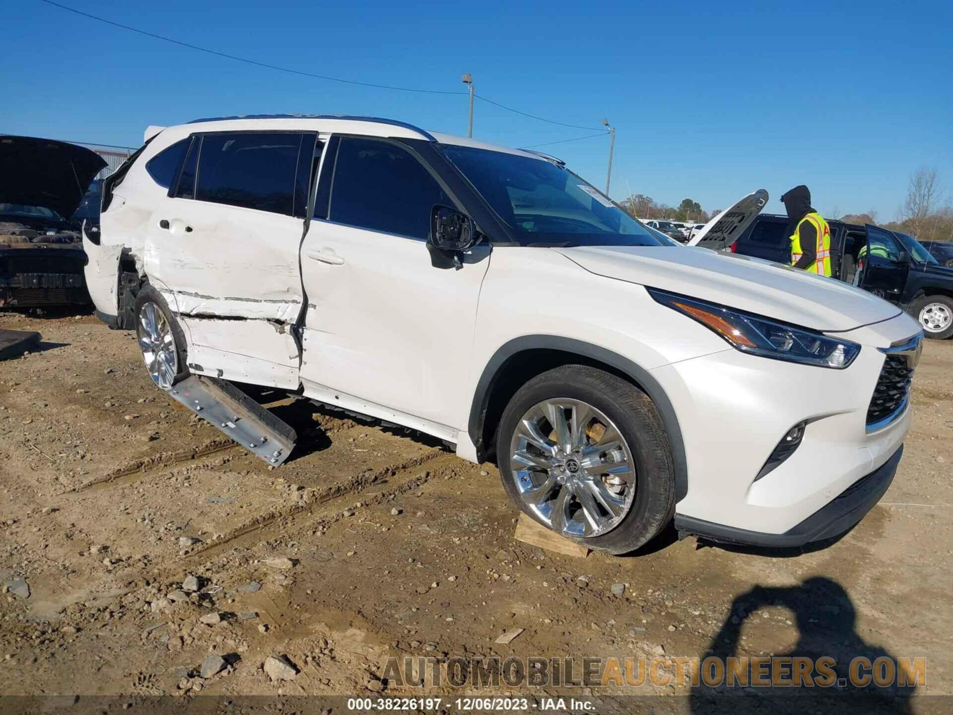 5TDYZRAH8MS066154 TOYOTA HIGHLANDER 2021