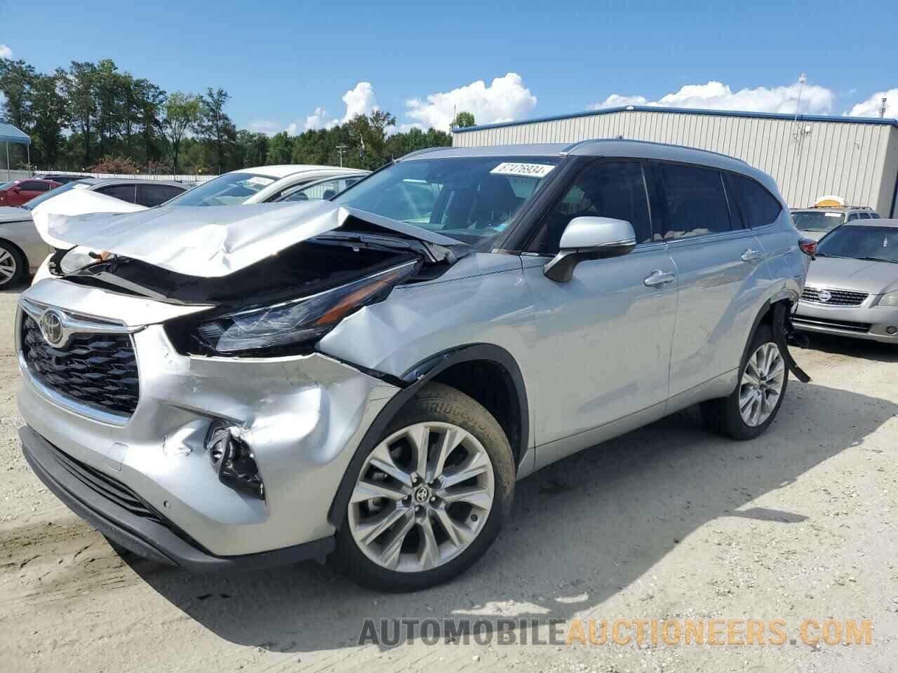 5TDYZRAH9MS526695 TOYOTA HIGHLANDER 2021