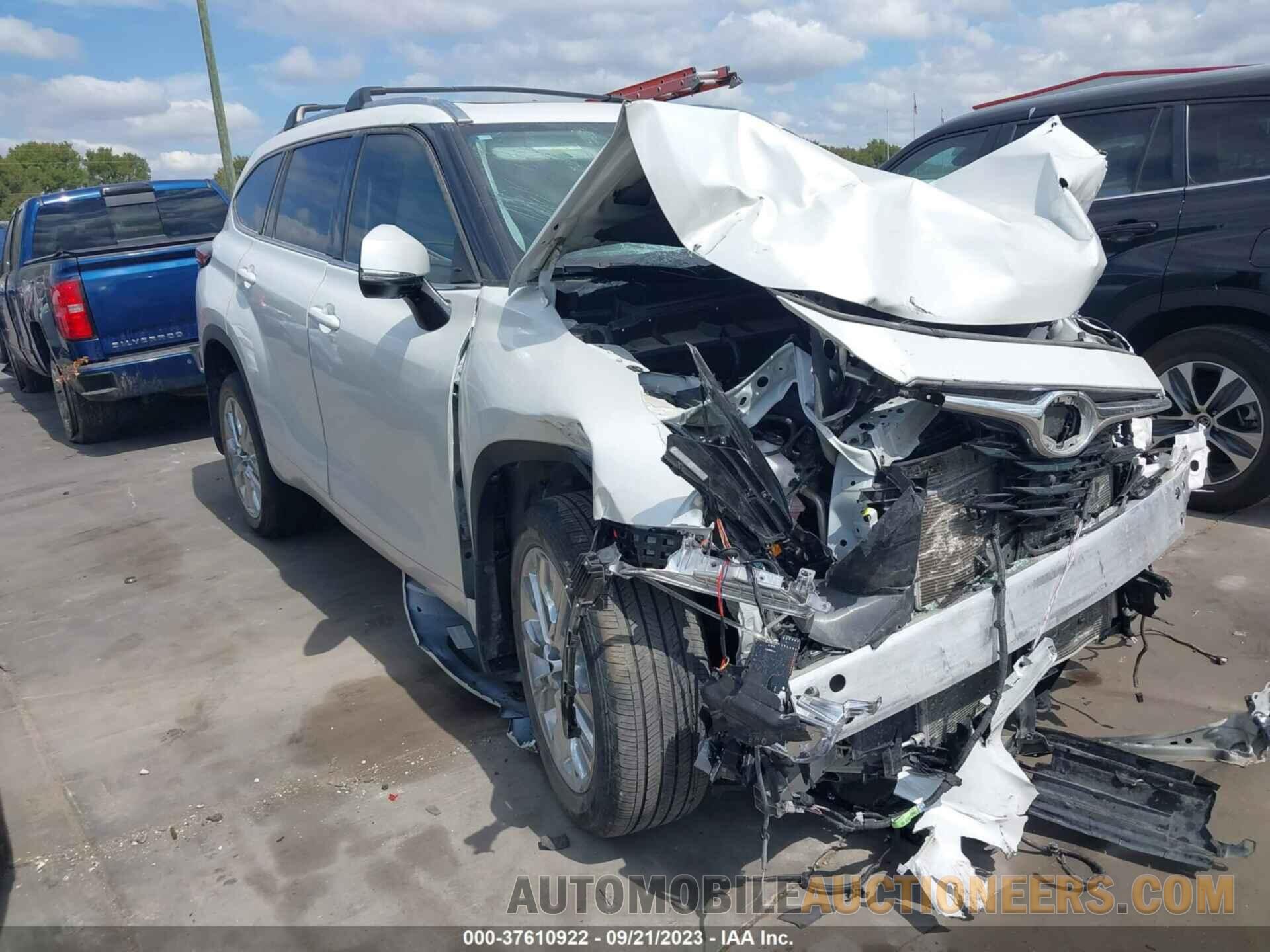 5TDYZRAH9NS108140 TOYOTA HIGHLANDER 2022