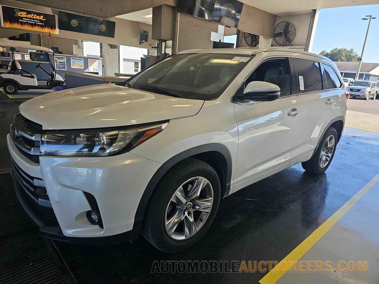 5TDYZRFHXHS211063 Toyota Highlander 2017