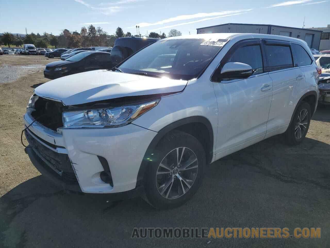 5TDZARFH0HS027665 TOYOTA HIGHLANDER 2017